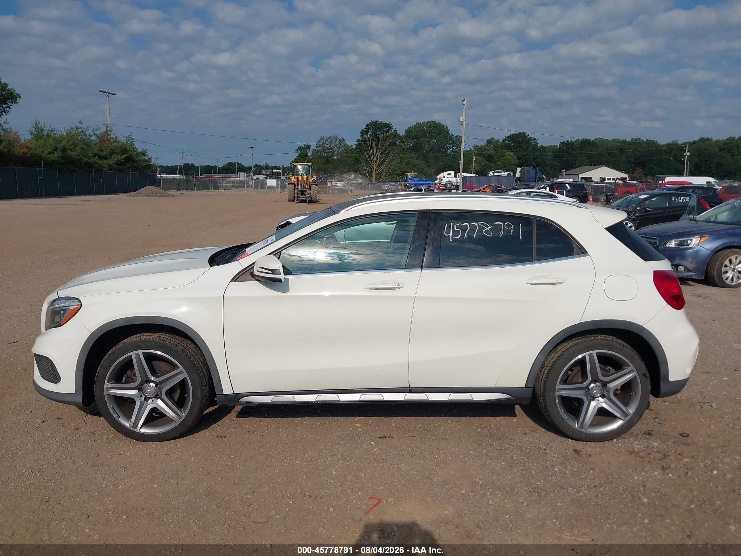 2015 Mercedes-benz Gla 250 4matic White vin: WDCTG4GB3FJ033496