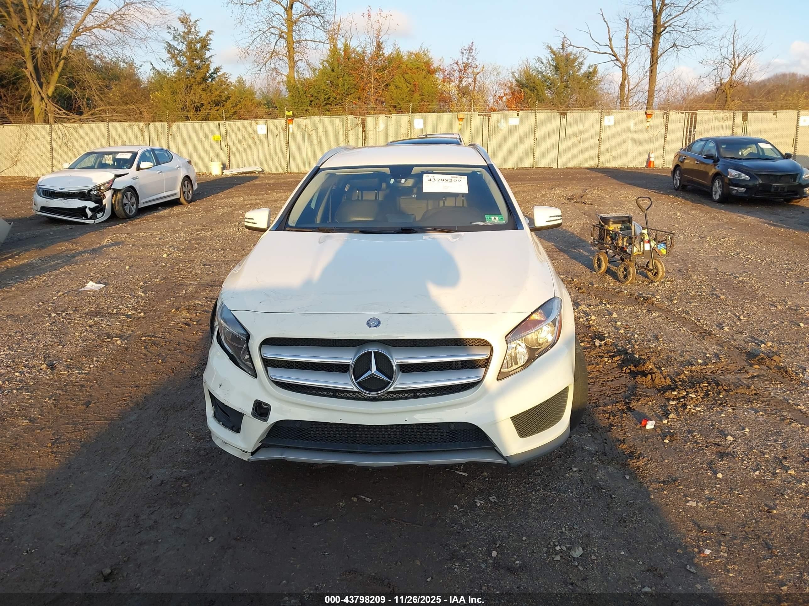 2015 Mercedes-benz Gla 250 4matic White vin: WDCTG4GB3FJ056020