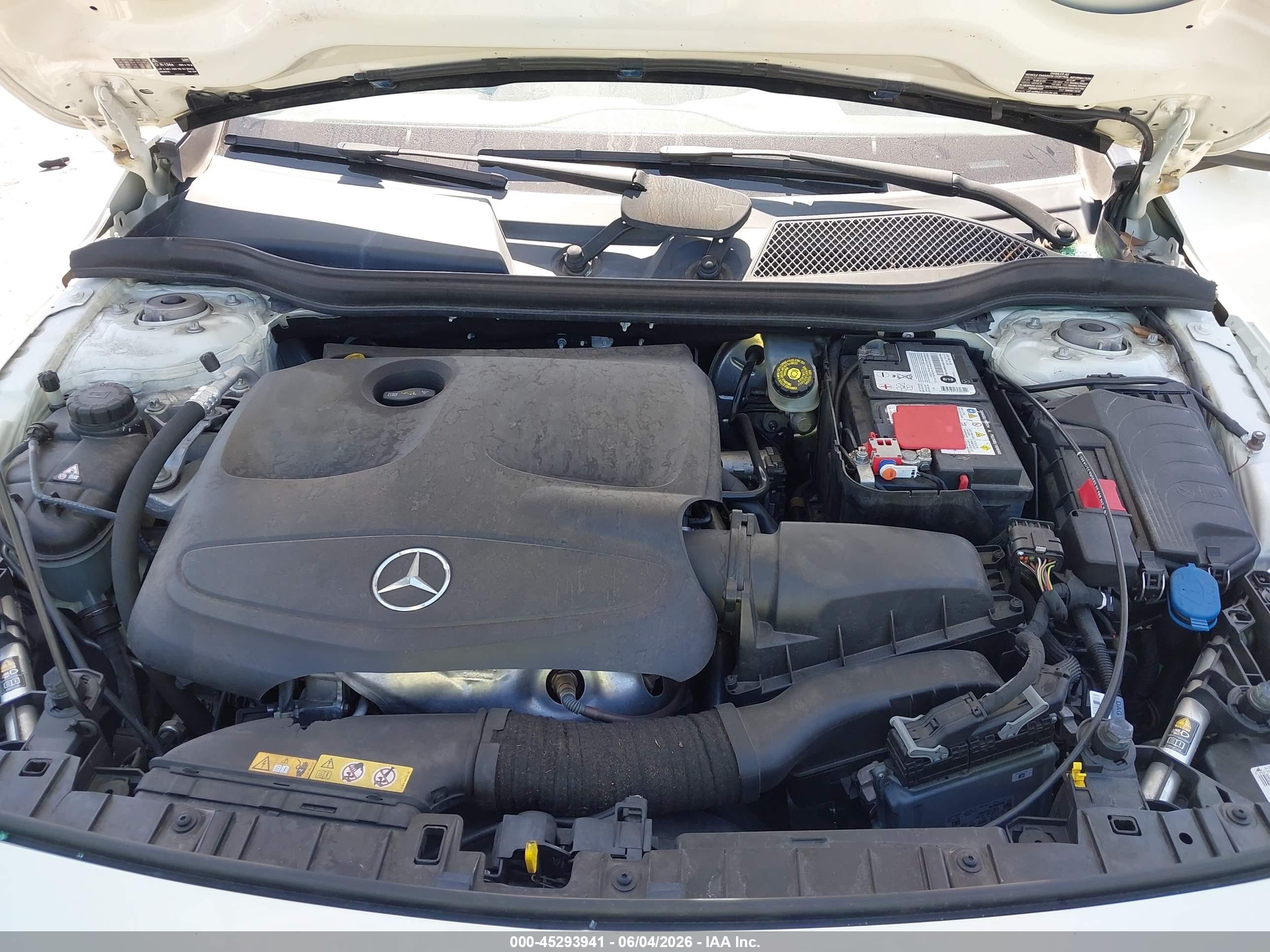 2015 Mercedes-benz Gla 250 4matic White vin: WDCTG4GB3FJ060987