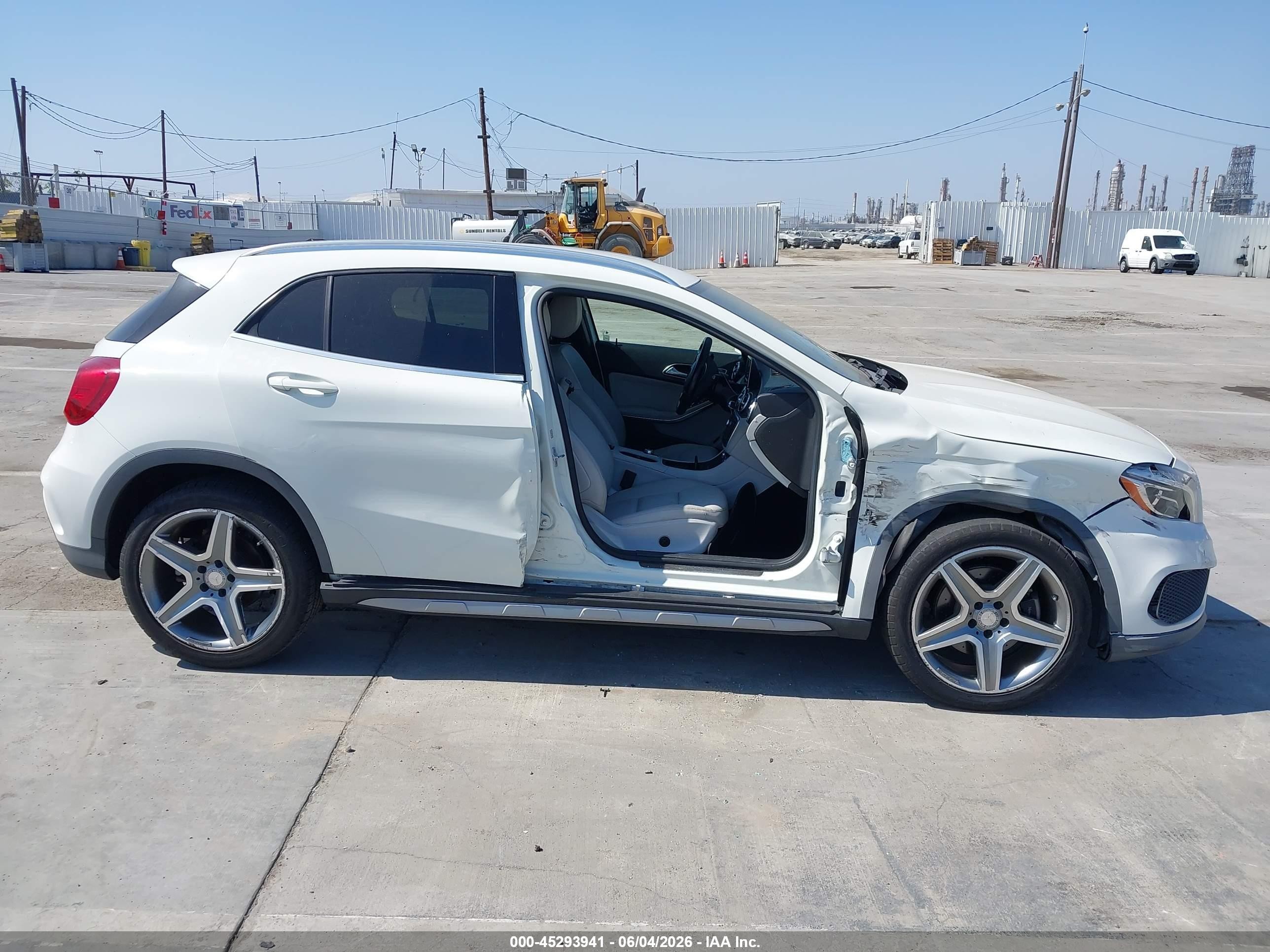 2015 Mercedes-benz Gla 250 4matic White vin: WDCTG4GB3FJ060987