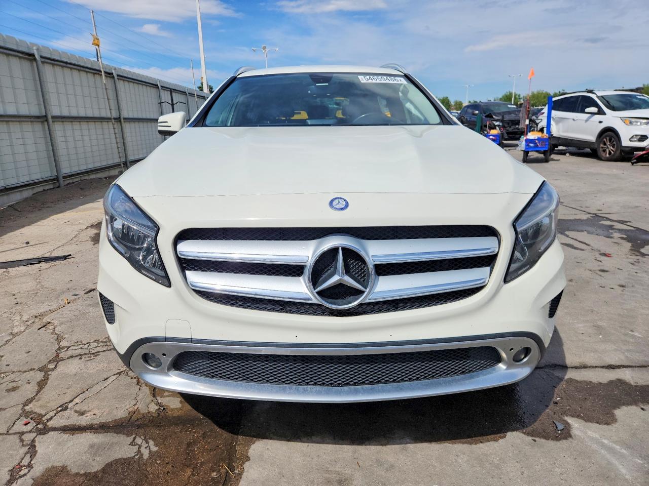 2015 Mercedes-benz Gla 250 4matic White vin: WDCTG4GB3FJ096503