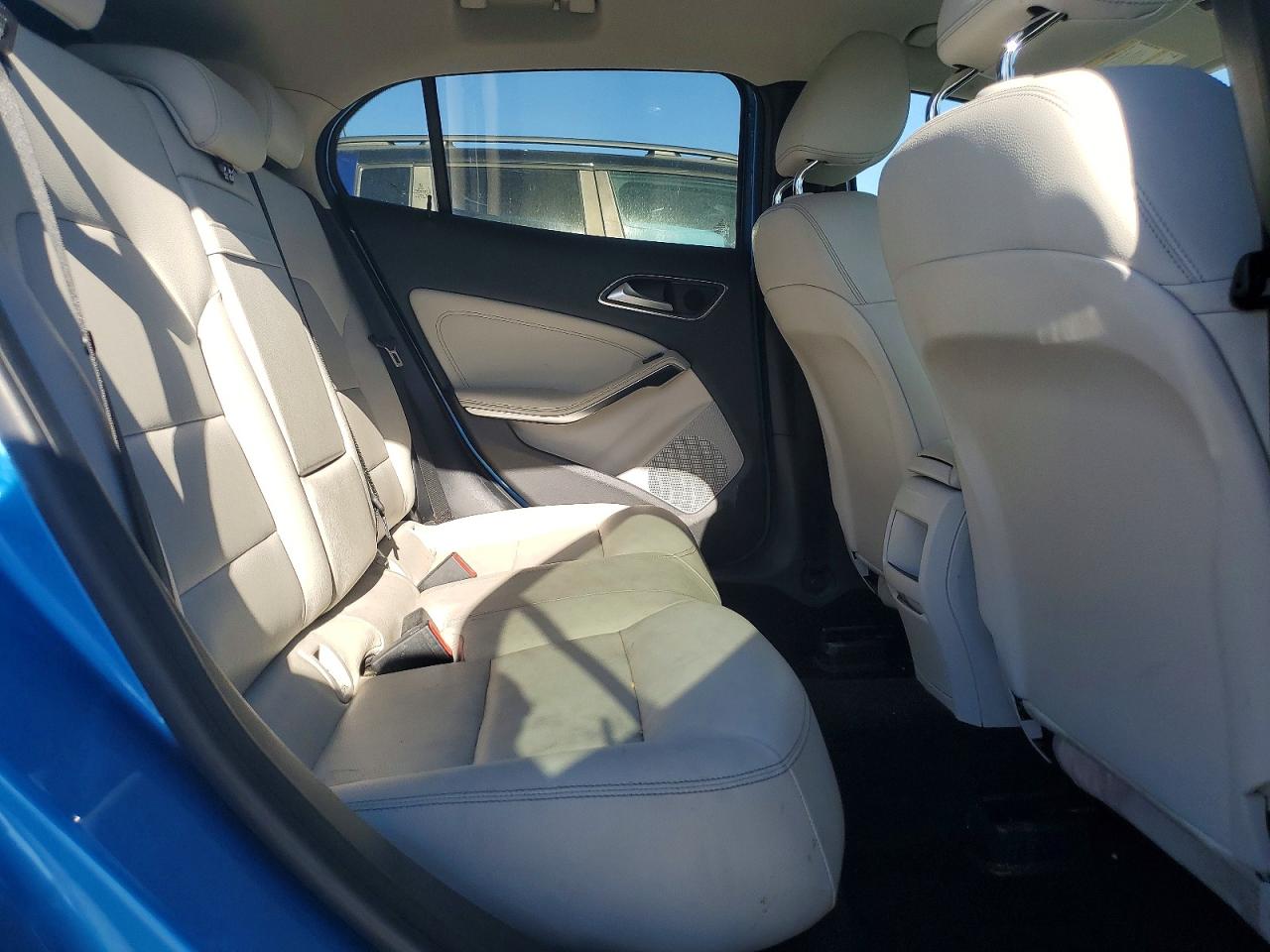 2015 Mercedes-benz Gla 250 4matic Blue vin: WDCTG4GB3FJ104227