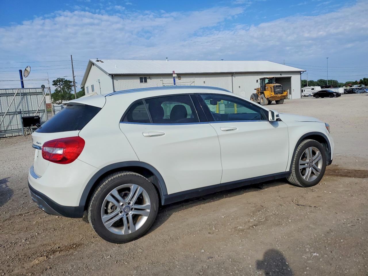 2015 Mercedes-benz Gla 250 4matic Белый vin: WDCTG4GB3FJ124896