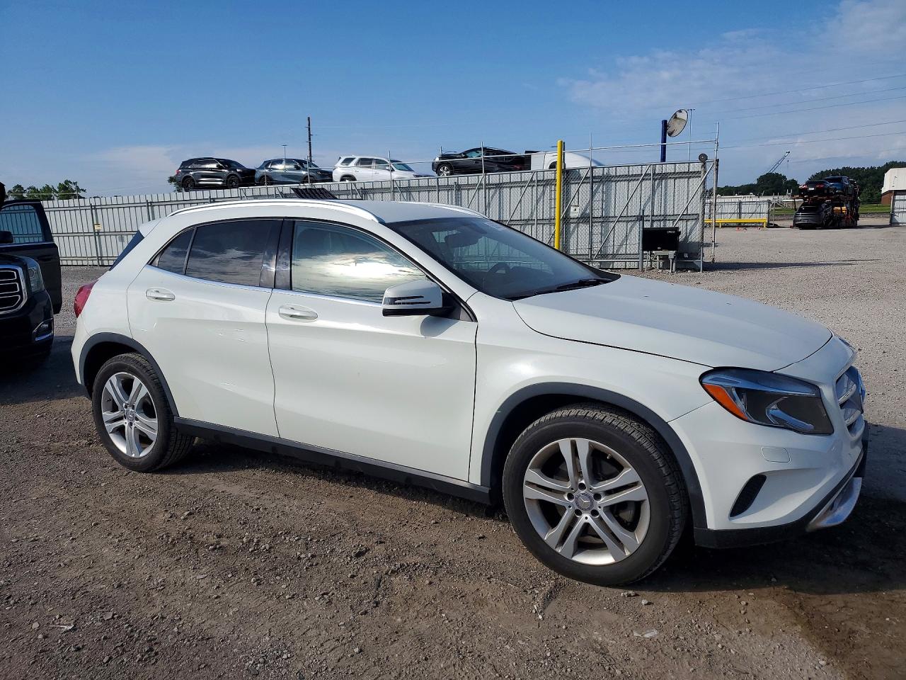 2015 Mercedes-benz Gla 250 4matic Белый vin: WDCTG4GB3FJ124896