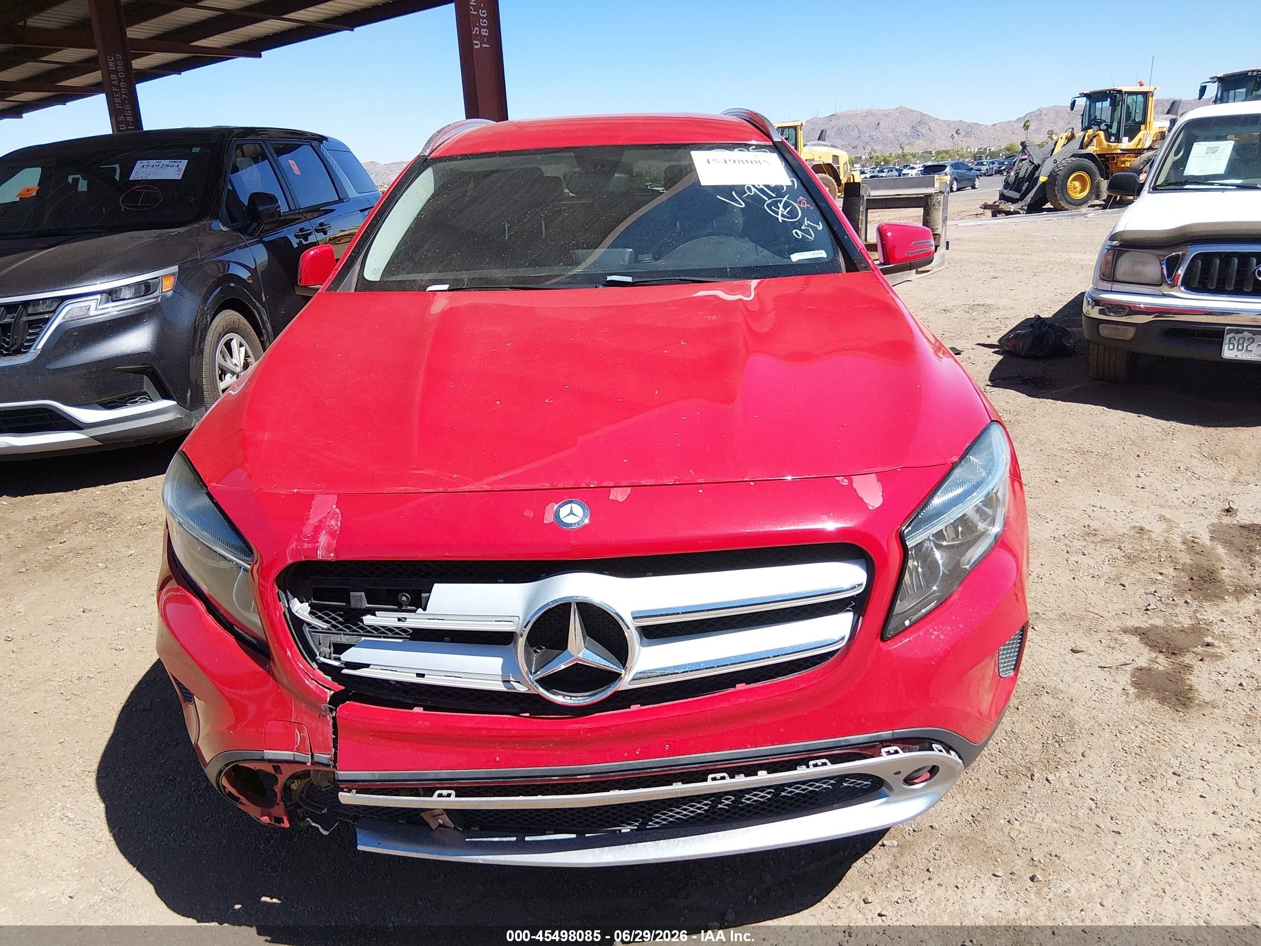 2015 Mercedes-benz Gla 250 4matic Red vin: WDCTG4GB4FJ079953