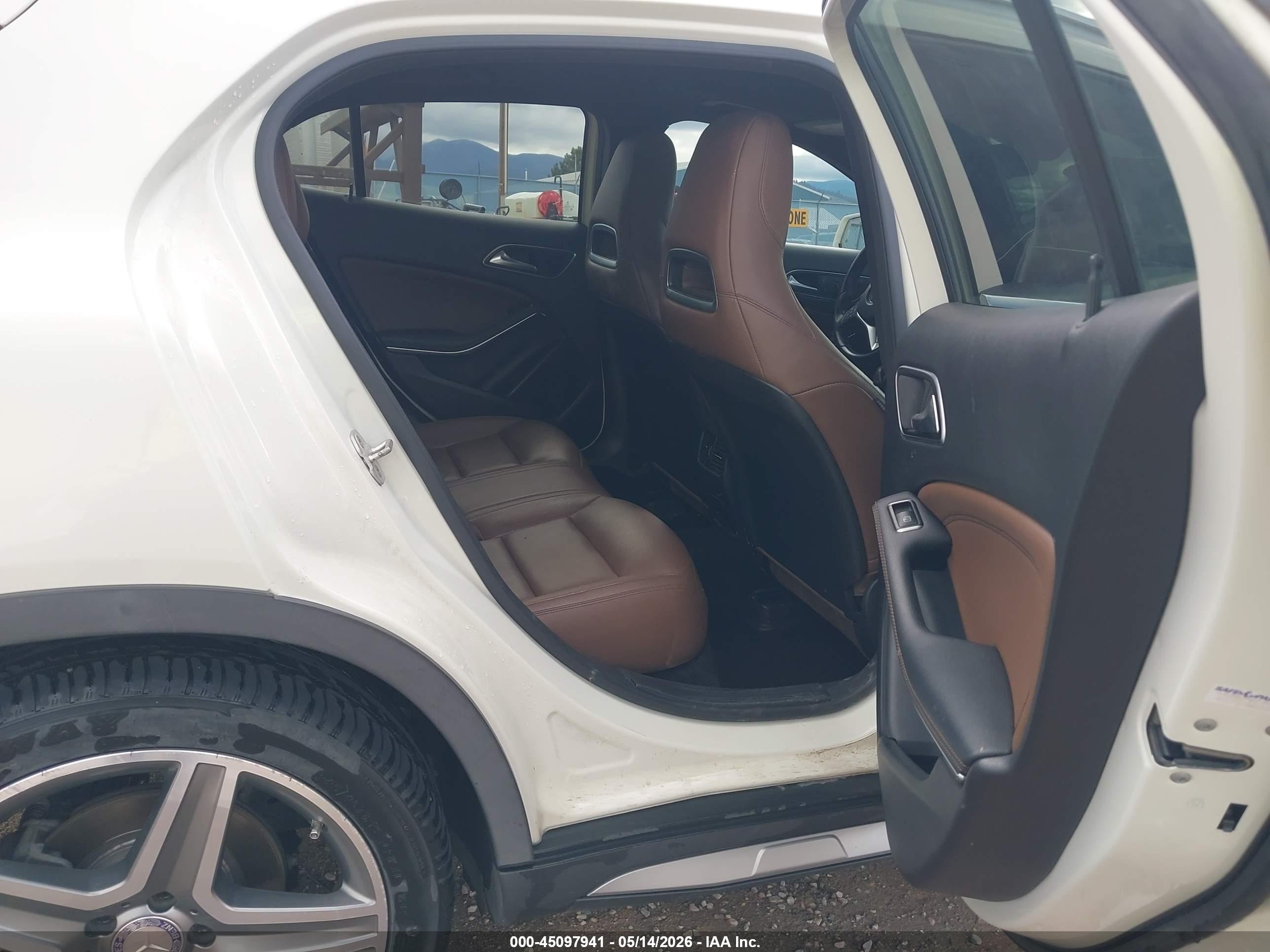 2015 Mercedes-benz Gla 250 4matic White vin: WDCTG4GB4FJ119660