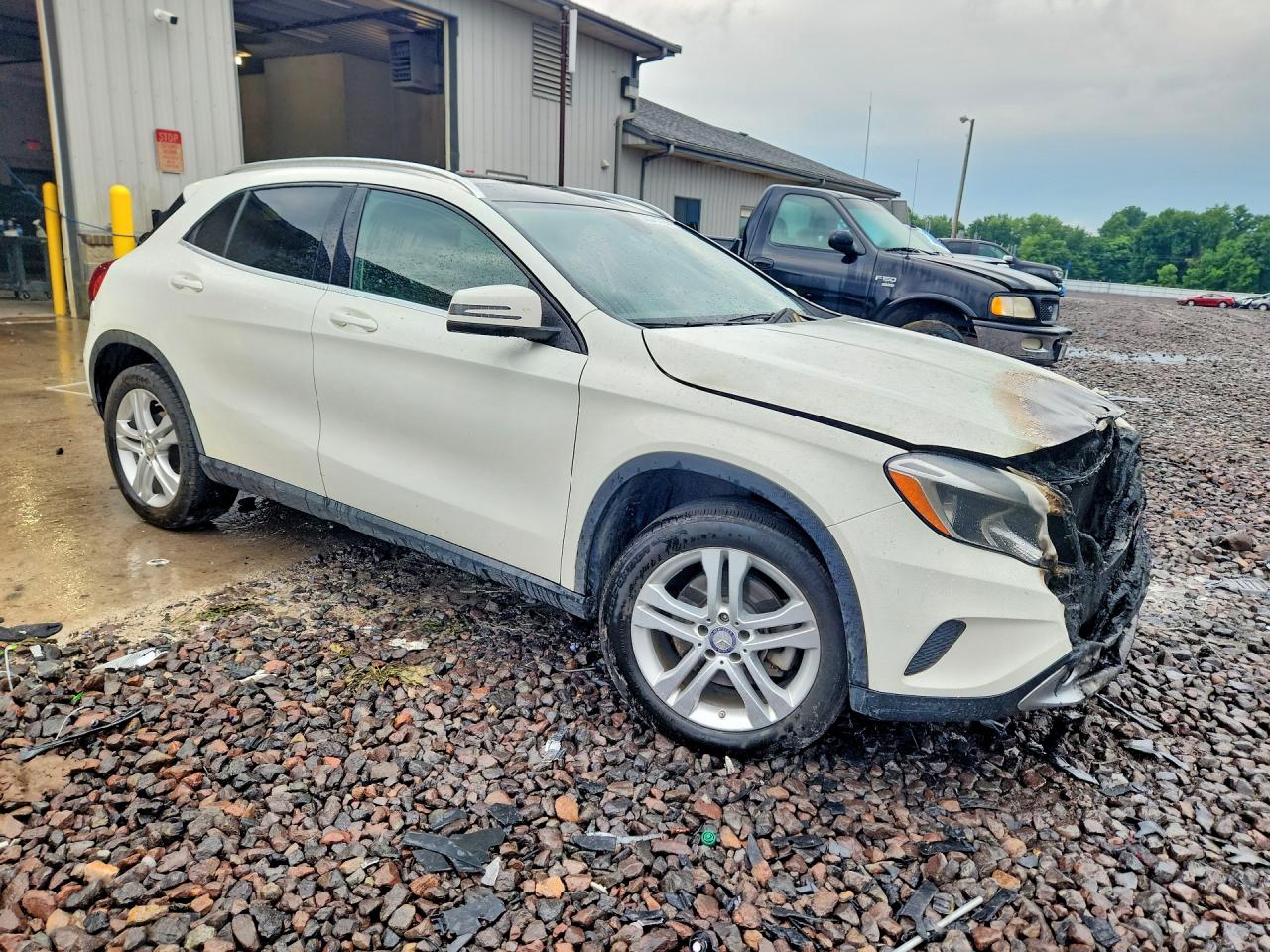 2015 Mercedes-benz Gla 250 4matic White vin: WDCTG4GB4FJ170785