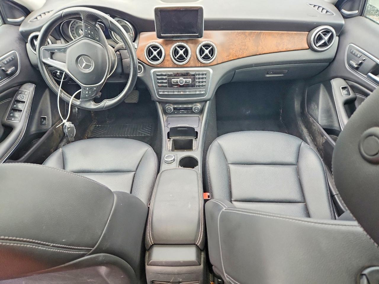 2015 Mercedes-benz Gla 250 4matic White vin: WDCTG4GB4FJ170785