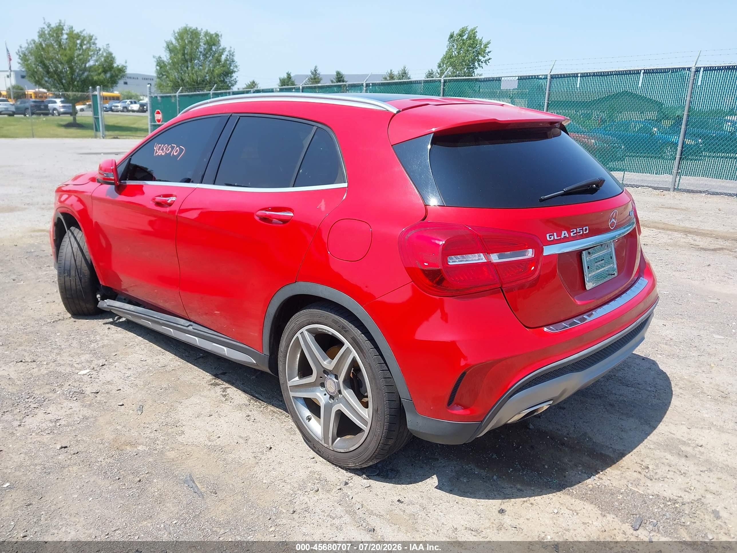 2015 Mercedes-benz Gla 250 4matic Red vin: WDCTG4GB4FJ173248