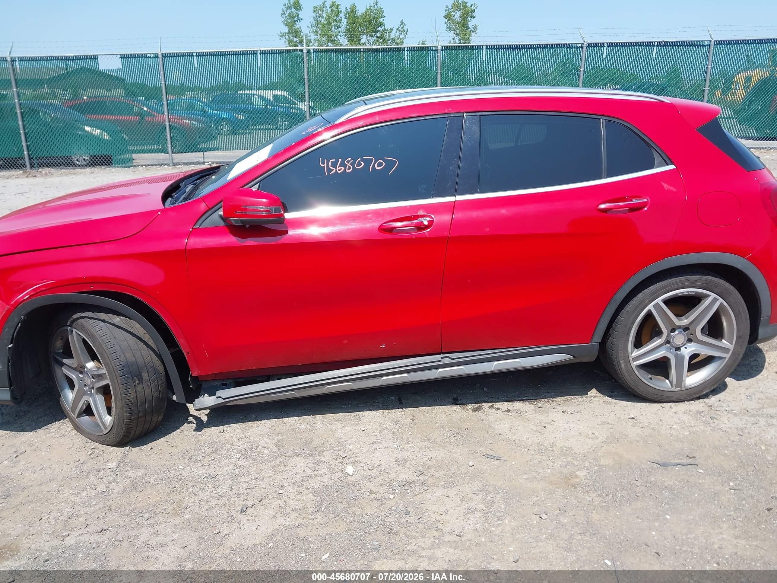 2015 Mercedes-benz Gla 250 4matic Red vin: WDCTG4GB4FJ173248