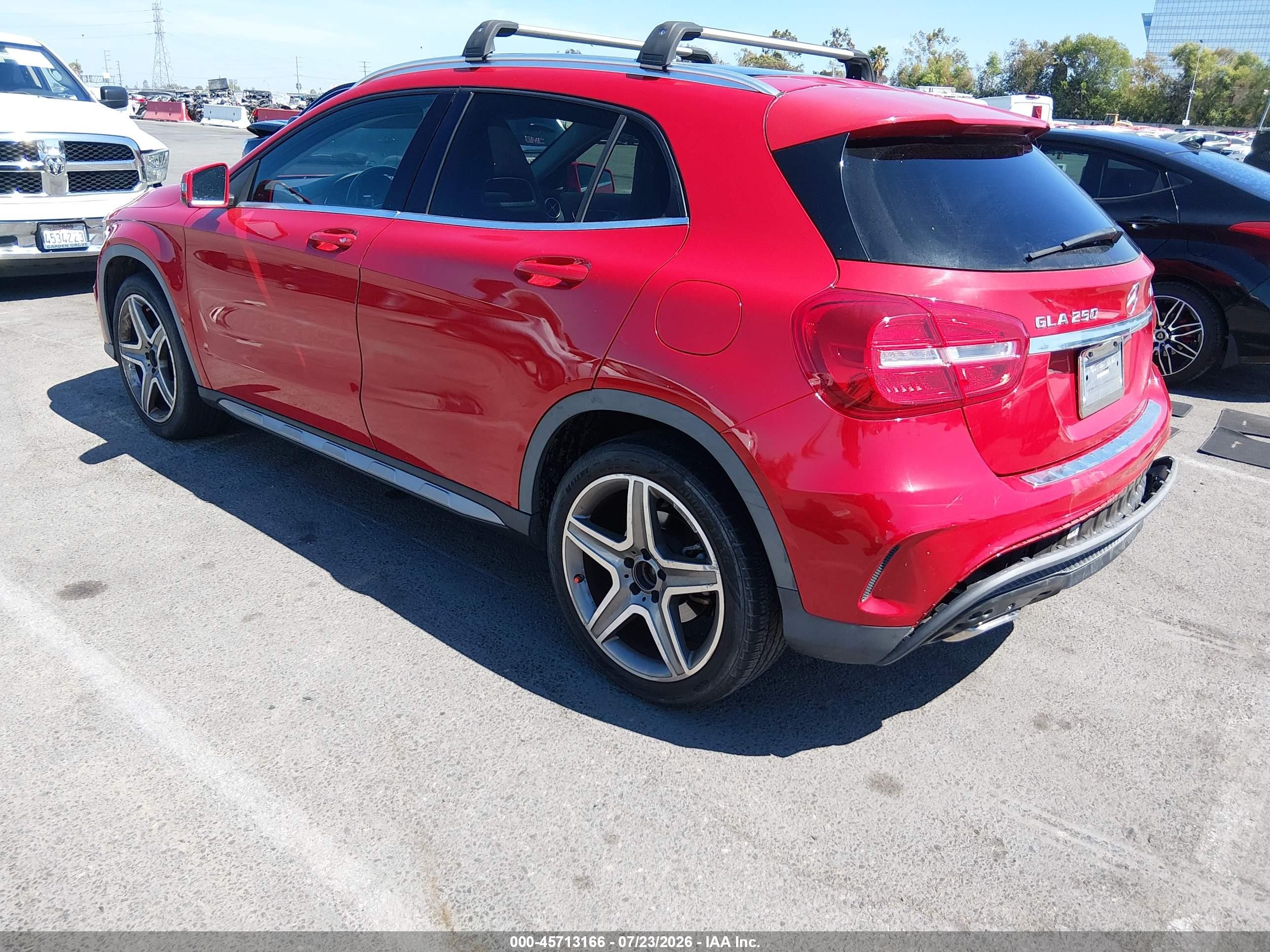 2015 Mercedes-benz Gla 250 4matic Red vin: WDCTG4GB5FJ051272