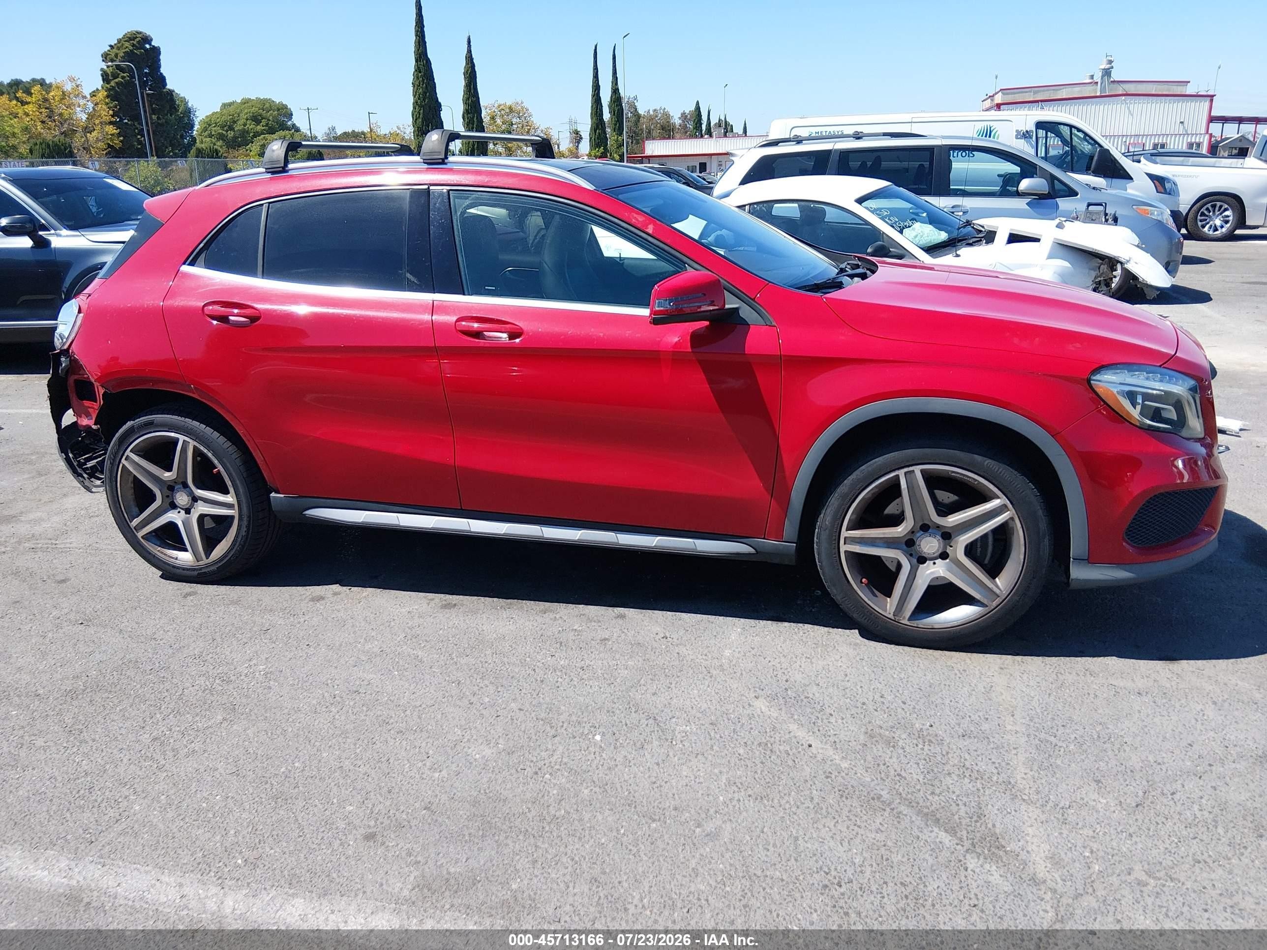 2015 Mercedes-benz Gla 250 4matic Red vin: WDCTG4GB5FJ051272