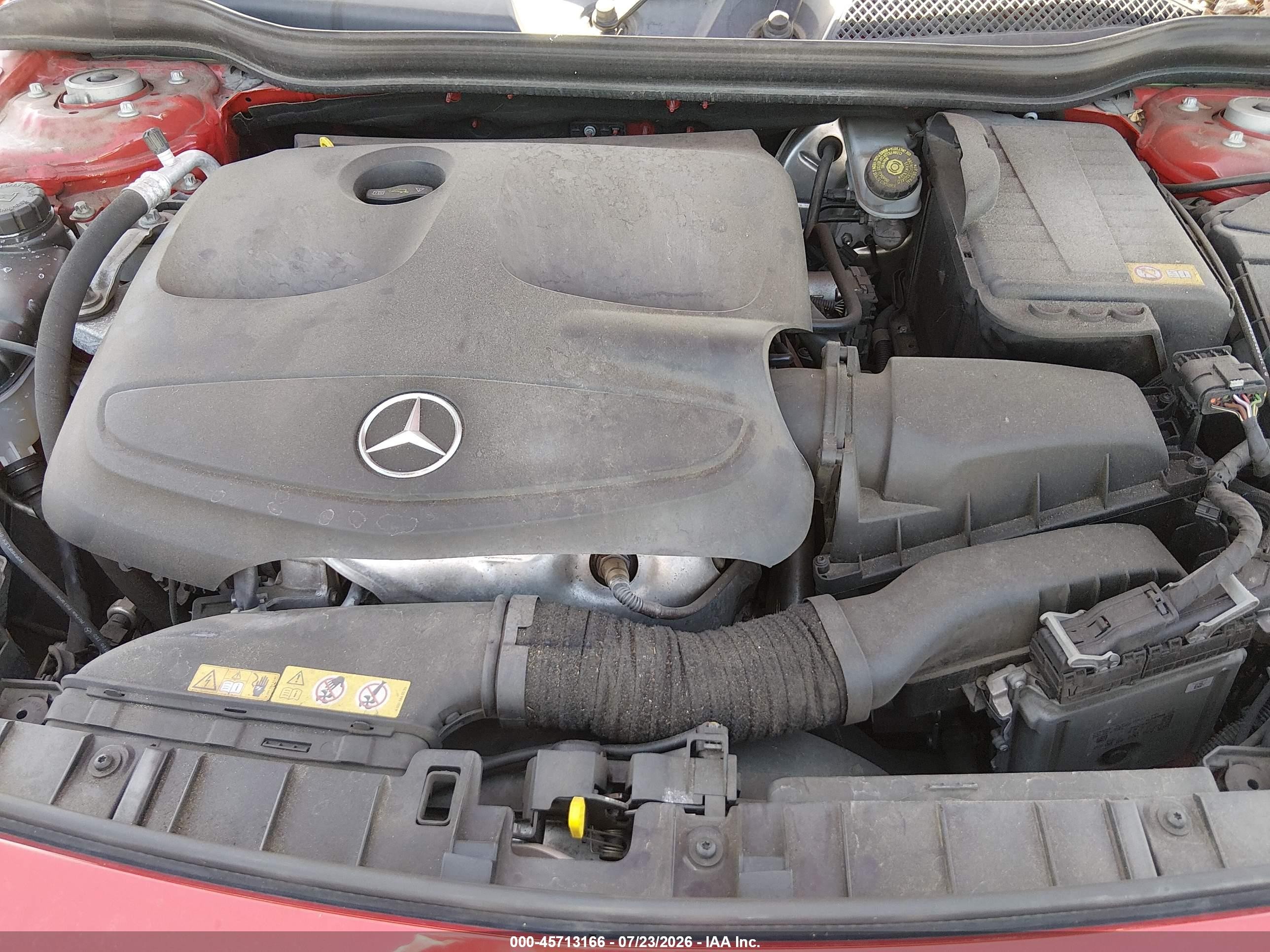 2015 Mercedes-benz Gla 250 4matic Red vin: WDCTG4GB5FJ051272
