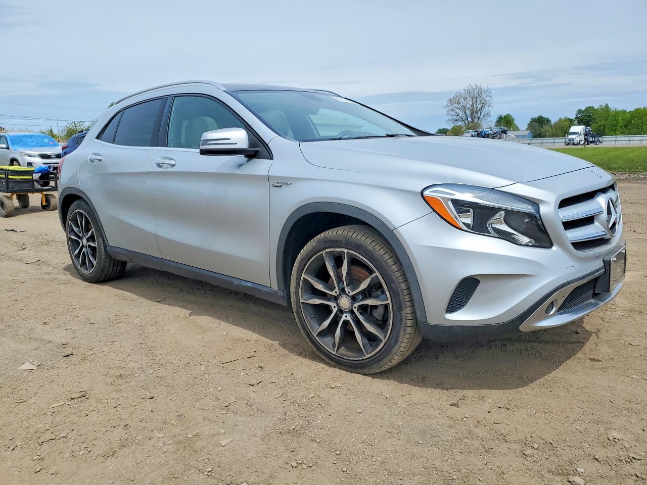 2015 Mercedes-benz Gla 250 4matic Silver vin: WDCTG4GB5FJ065401