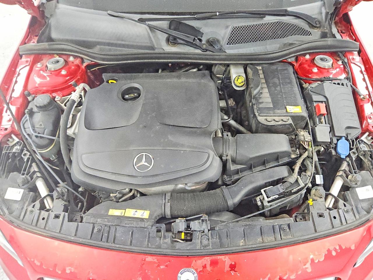 2015 Mercedes-benz Gla 250 4matic Red vin: WDCTG4GB5FJ095739