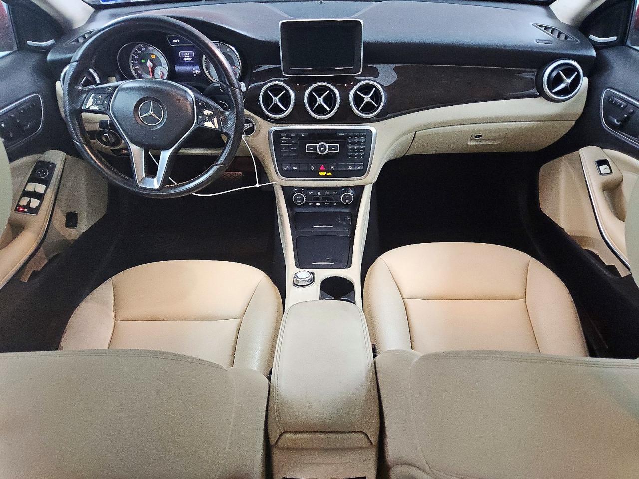 2015 Mercedes-benz Gla 250 4matic Red vin: WDCTG4GB5FJ095739