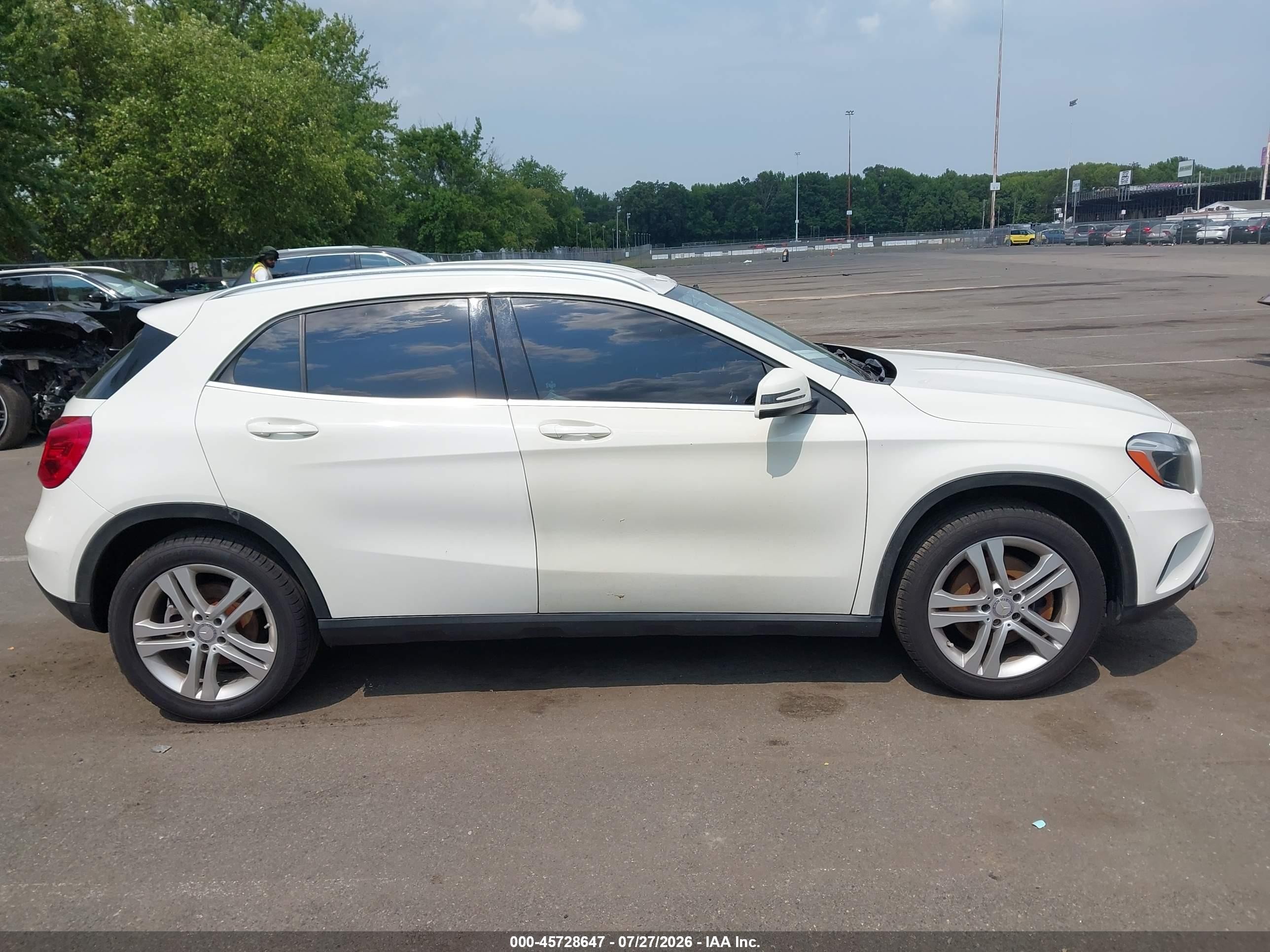 2015 Mercedes-benz Gla 250 4matic White vin: WDCTG4GB5FJ119005