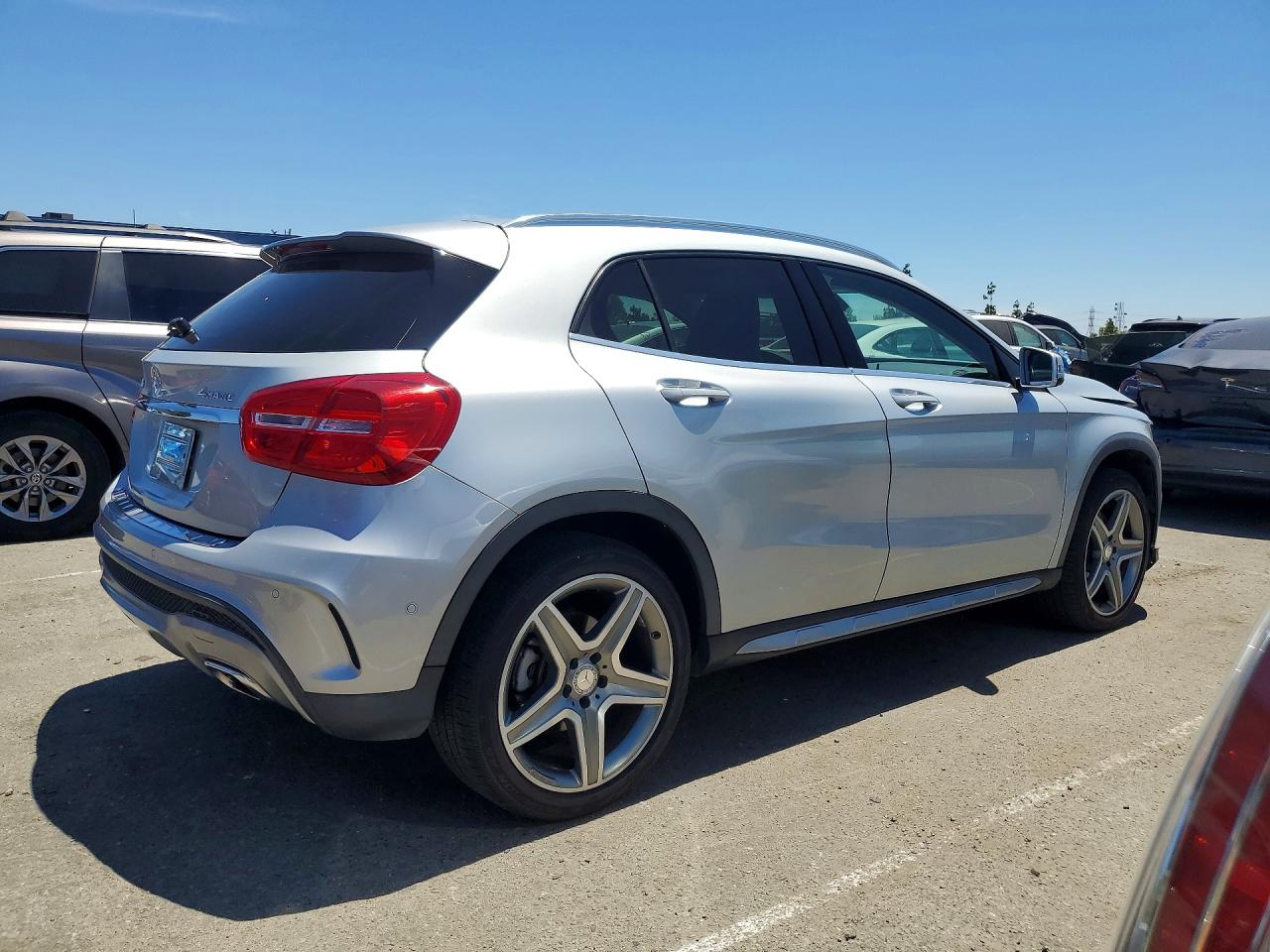 2015 Mercedes-benz Gla 250 4matic Silver vin: WDCTG4GB5FJ178085
