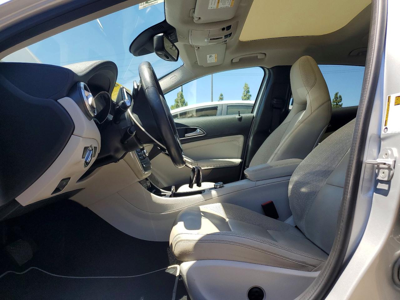 2015 Mercedes-benz Gla 250 4matic Silver vin: WDCTG4GB5FJ178085