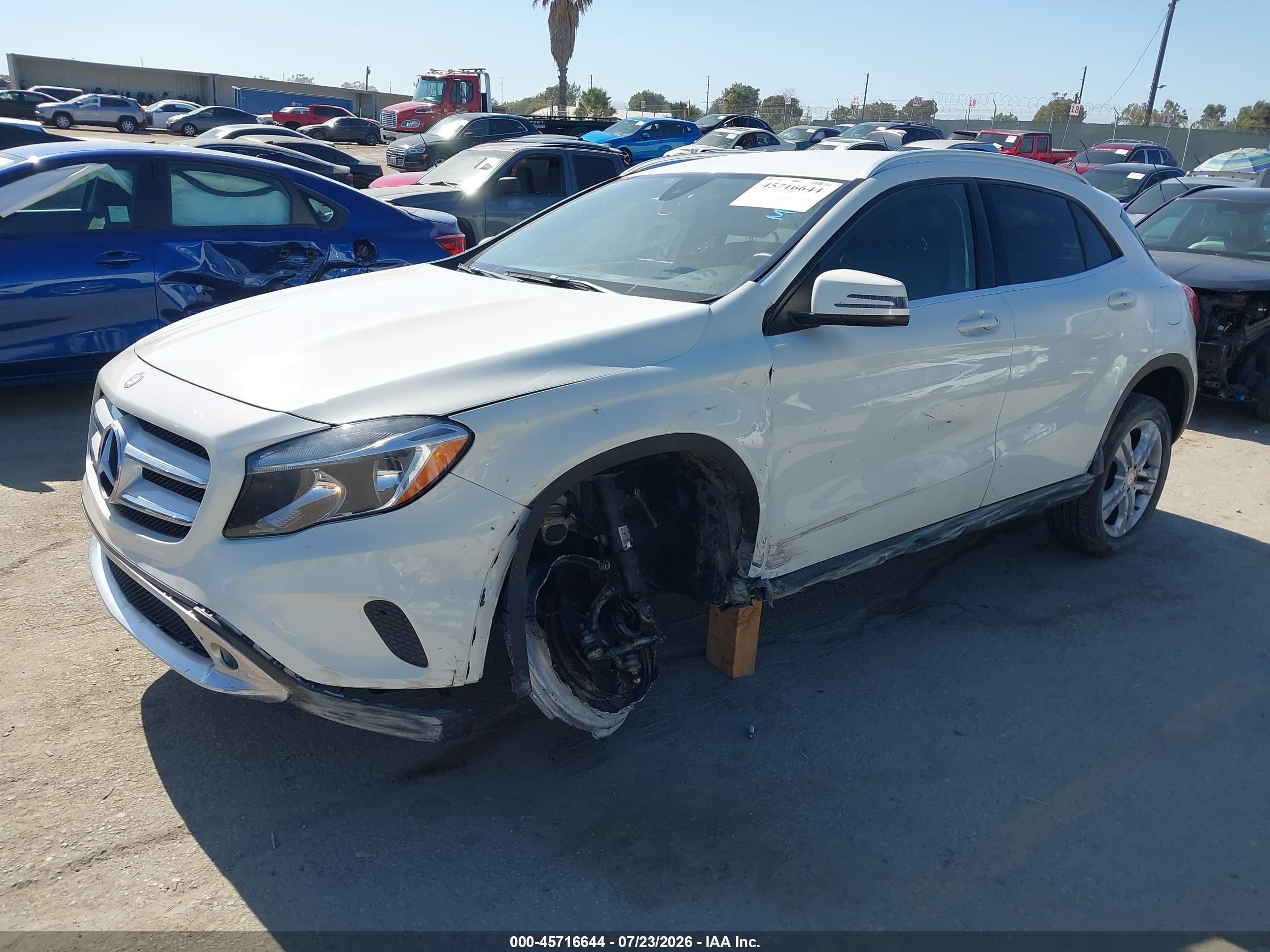 2016 Mercedes-benz Gla 250 4matic White vin: WDCTG4GB5GJ253191