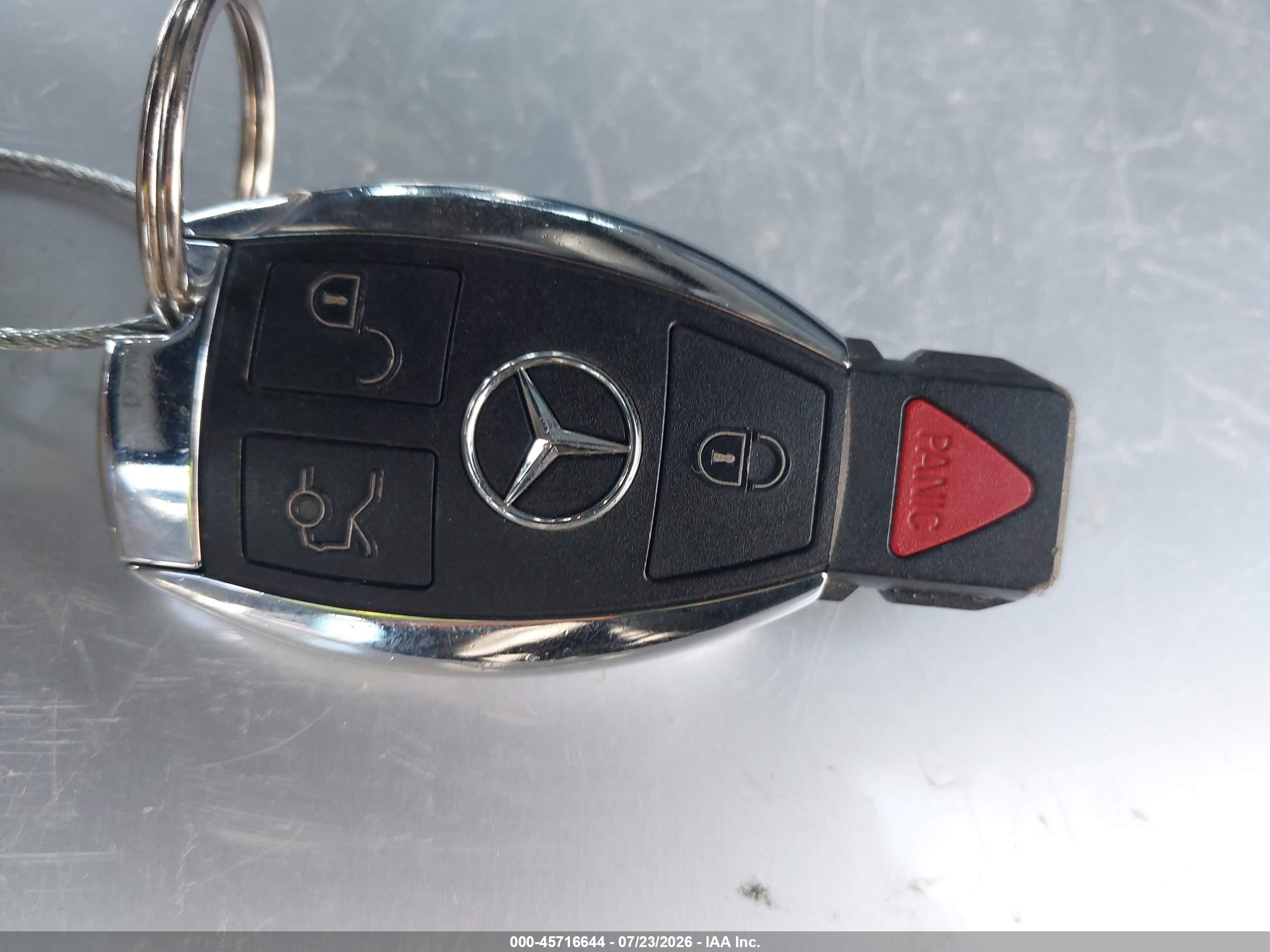 2016 Mercedes-benz Gla 250 4matic White vin: WDCTG4GB5GJ253191