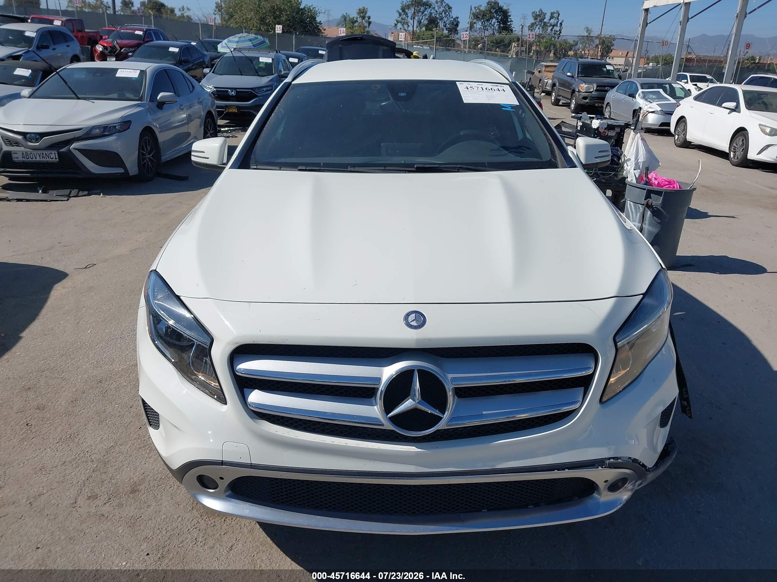 2016 Mercedes-benz Gla 250 4matic Белый vin: WDCTG4GB5GJ253191