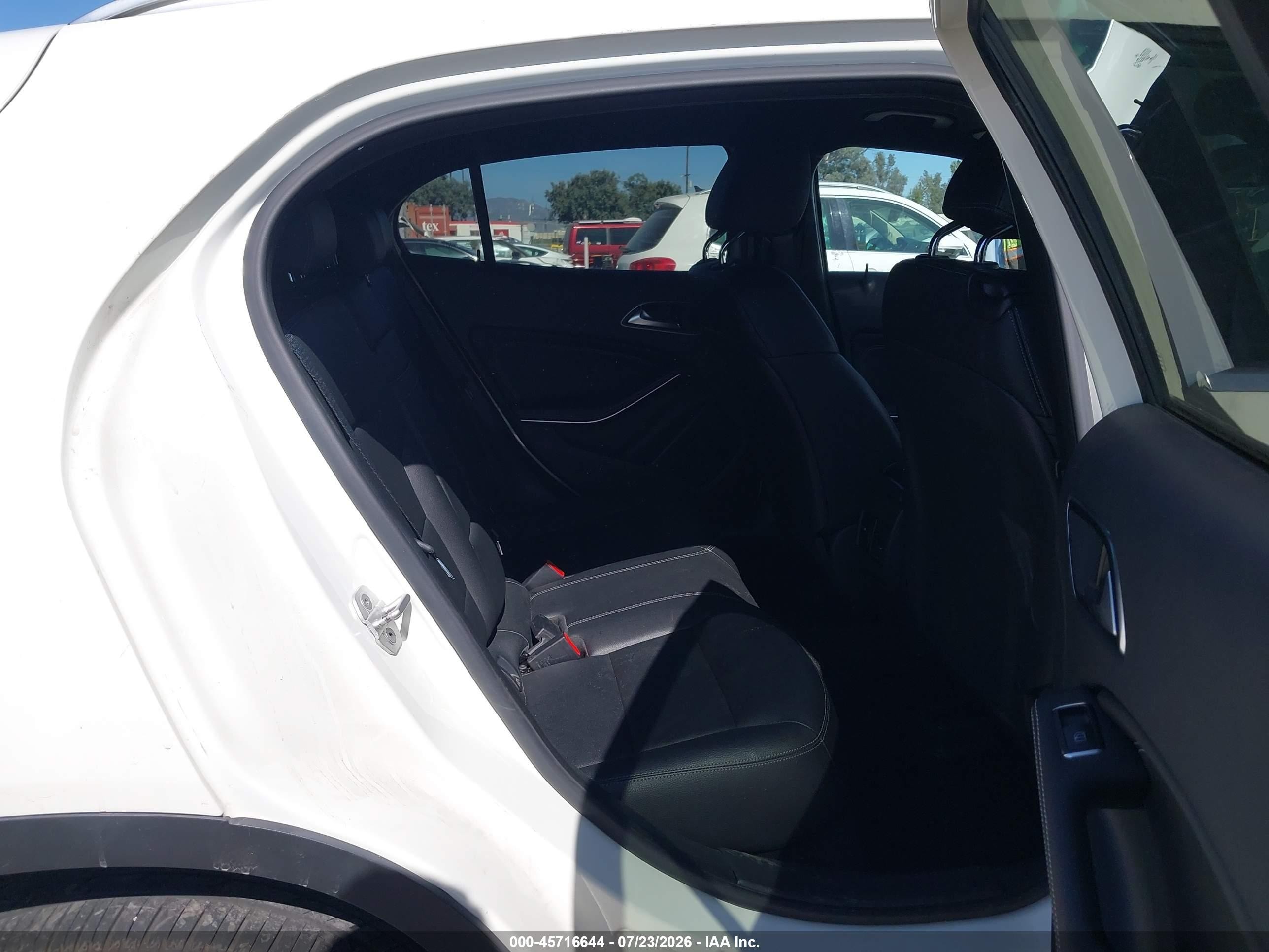 2016 Mercedes-benz Gla 250 4matic Белый vin: WDCTG4GB5GJ253191