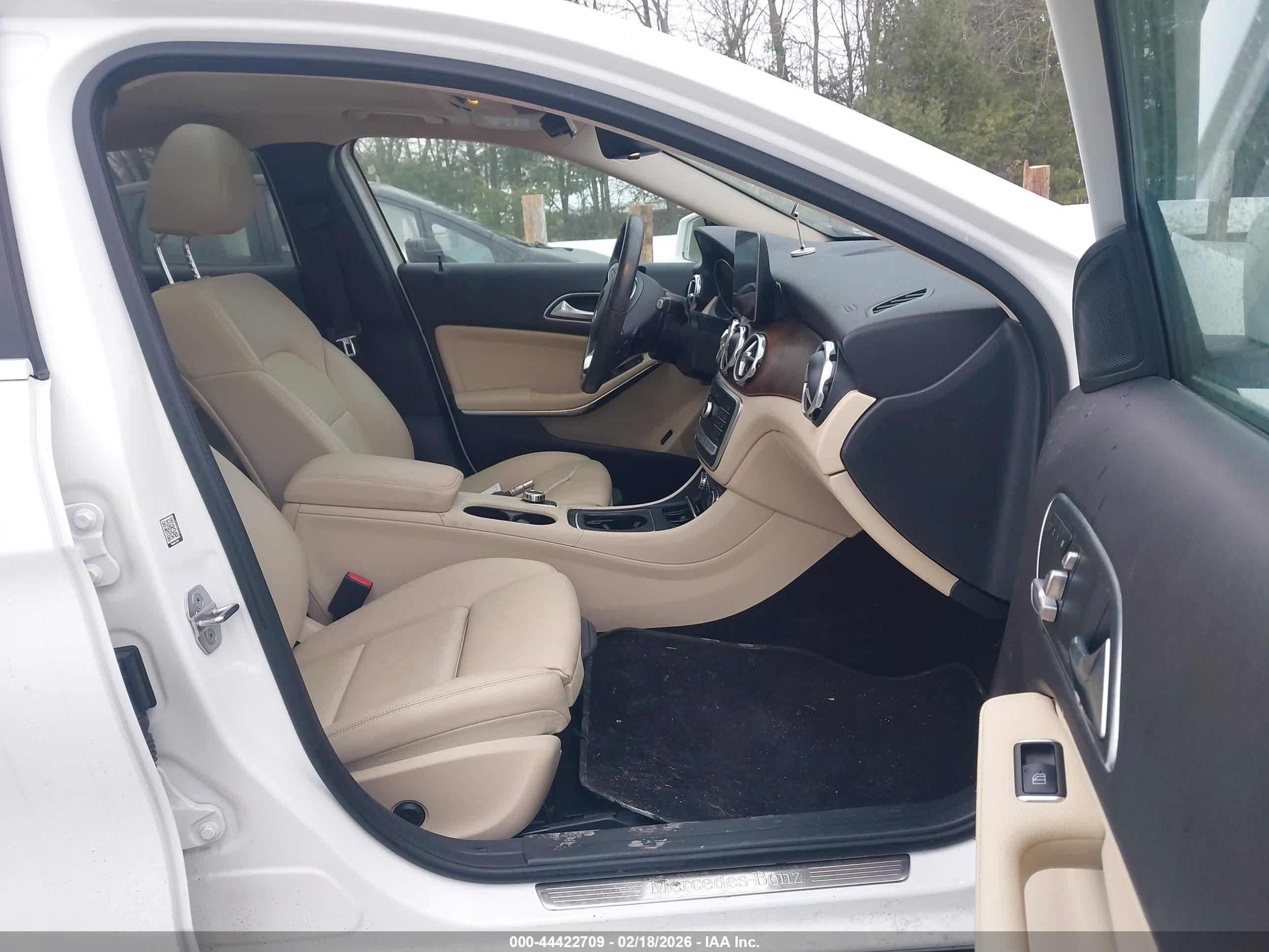 2020 Mercedes-benz Gla 250 4matic White vin: WDCTG4GB5LJ658865
