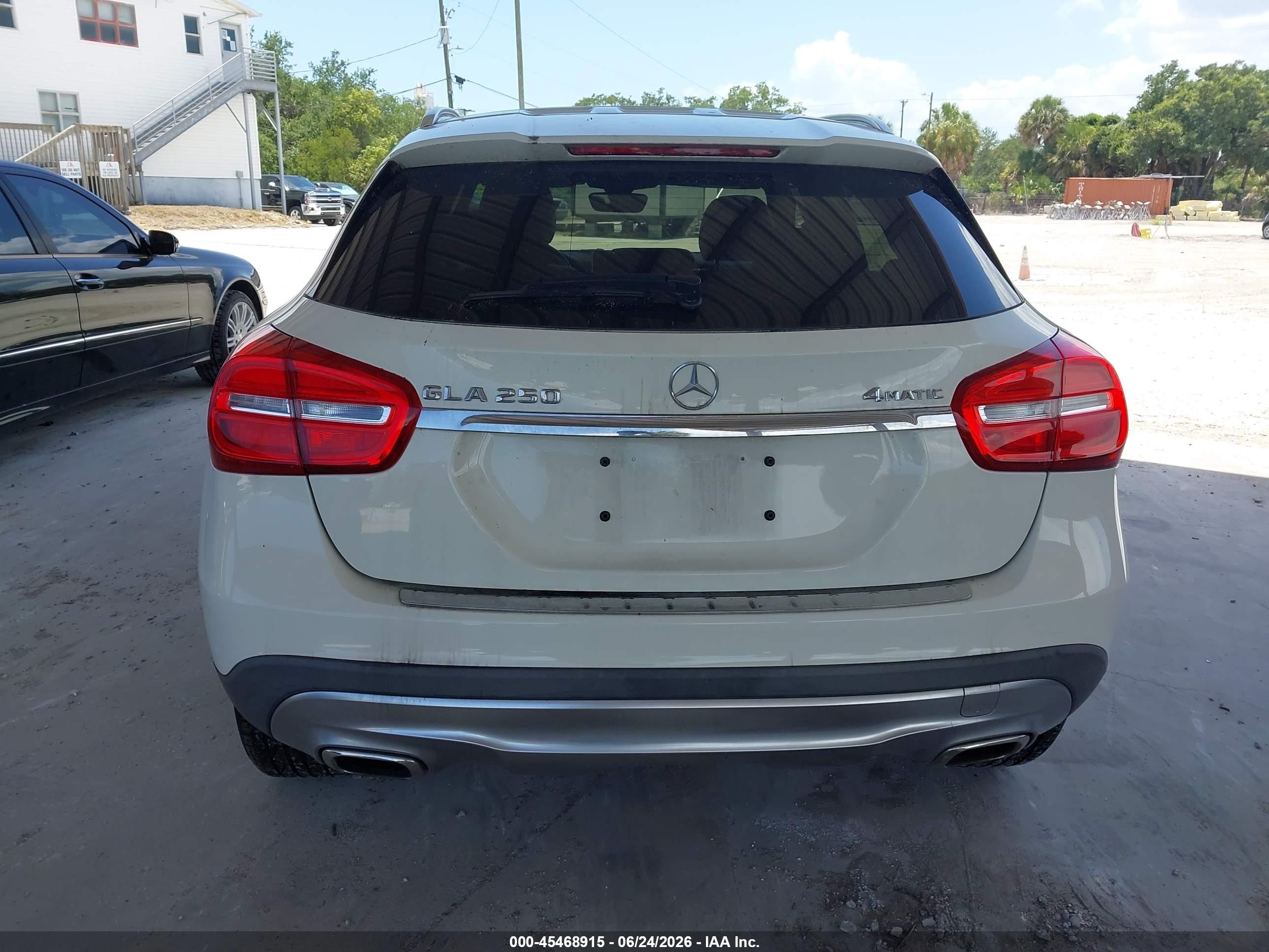 2015 Mercedes-benz Gla 250 4matic White vin: WDCTG4GB6FJ037753