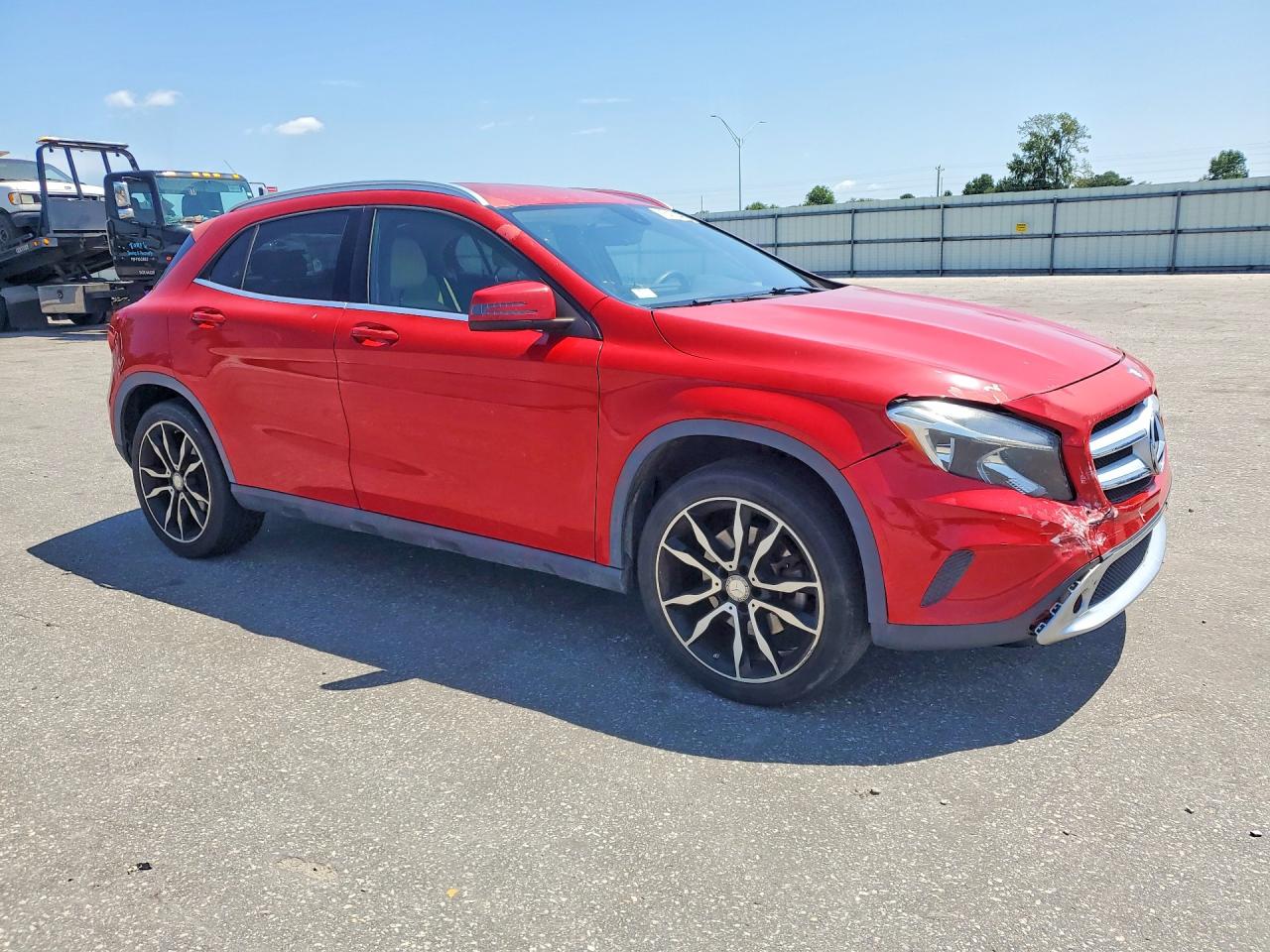 2015 Mercedes-benz Gla 250 4matic Red vin: WDCTG4GB6FJ075029