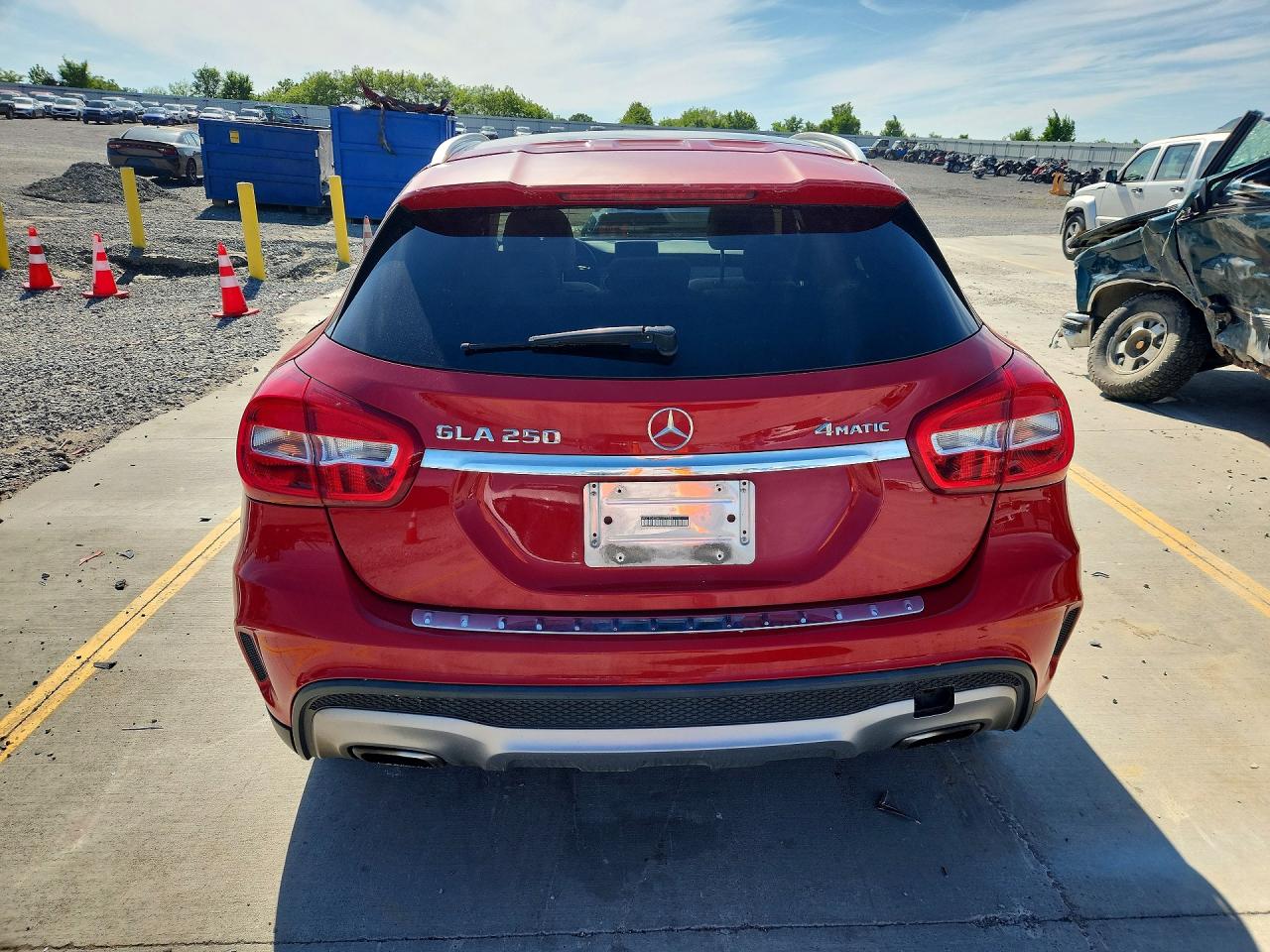 2015 Mercedes-benz Gla 250 4matic Red vin: WDCTG4GB6FJ077248