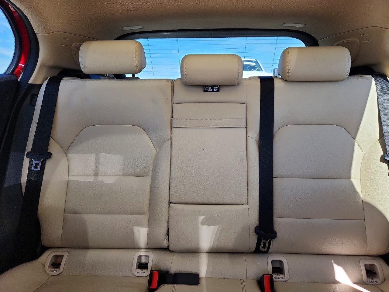 2015 Mercedes-benz Gla 250 4matic Red vin: WDCTG4GB6FJ077248