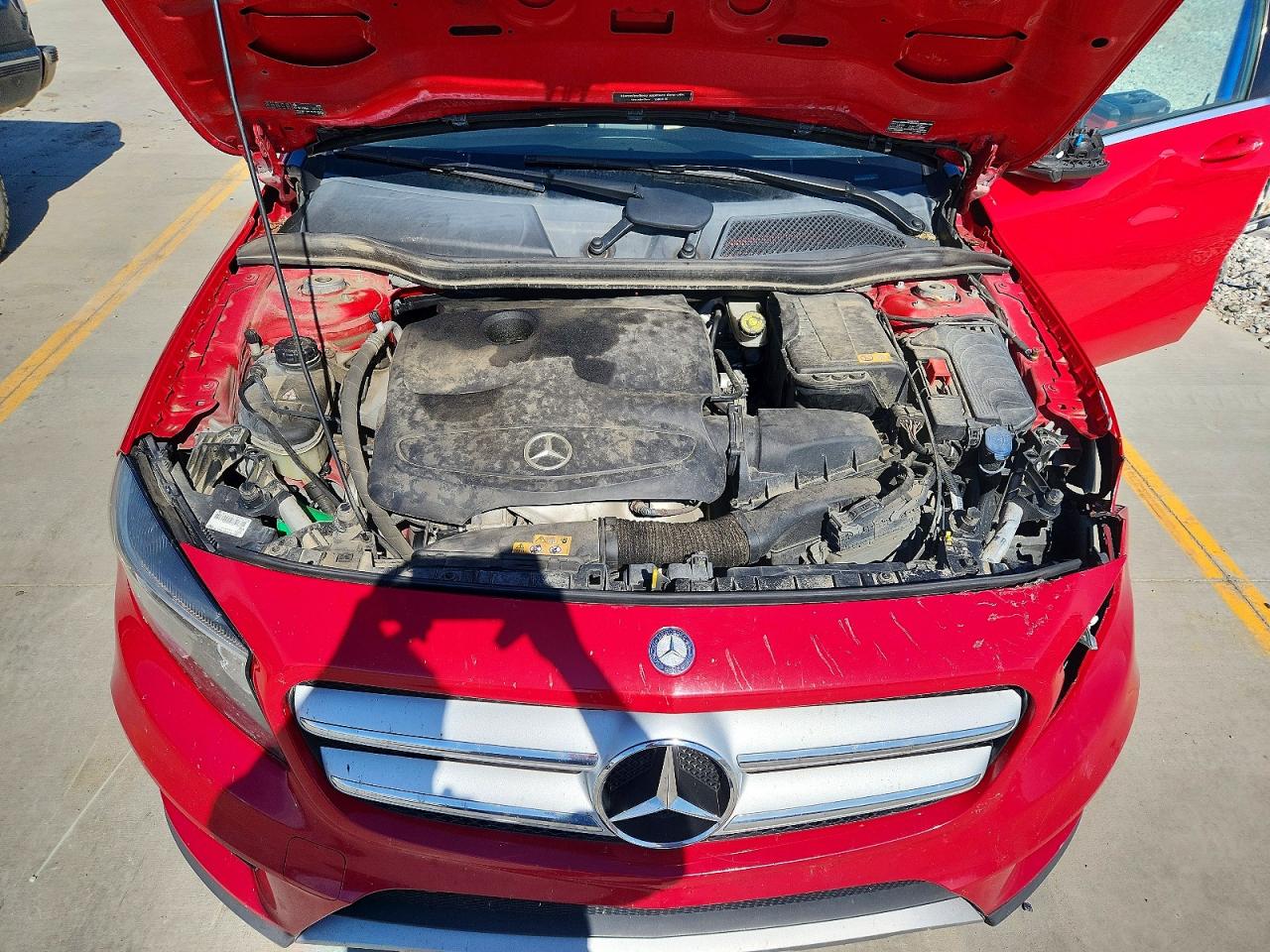 2015 Mercedes-benz Gla 250 4matic Red vin: WDCTG4GB6FJ077248