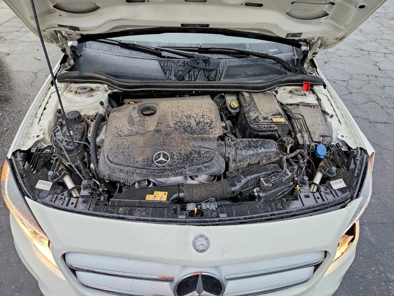 2015 Mercedes-benz Gla 250 4matic White vin: WDCTG4GB6FJ079713
