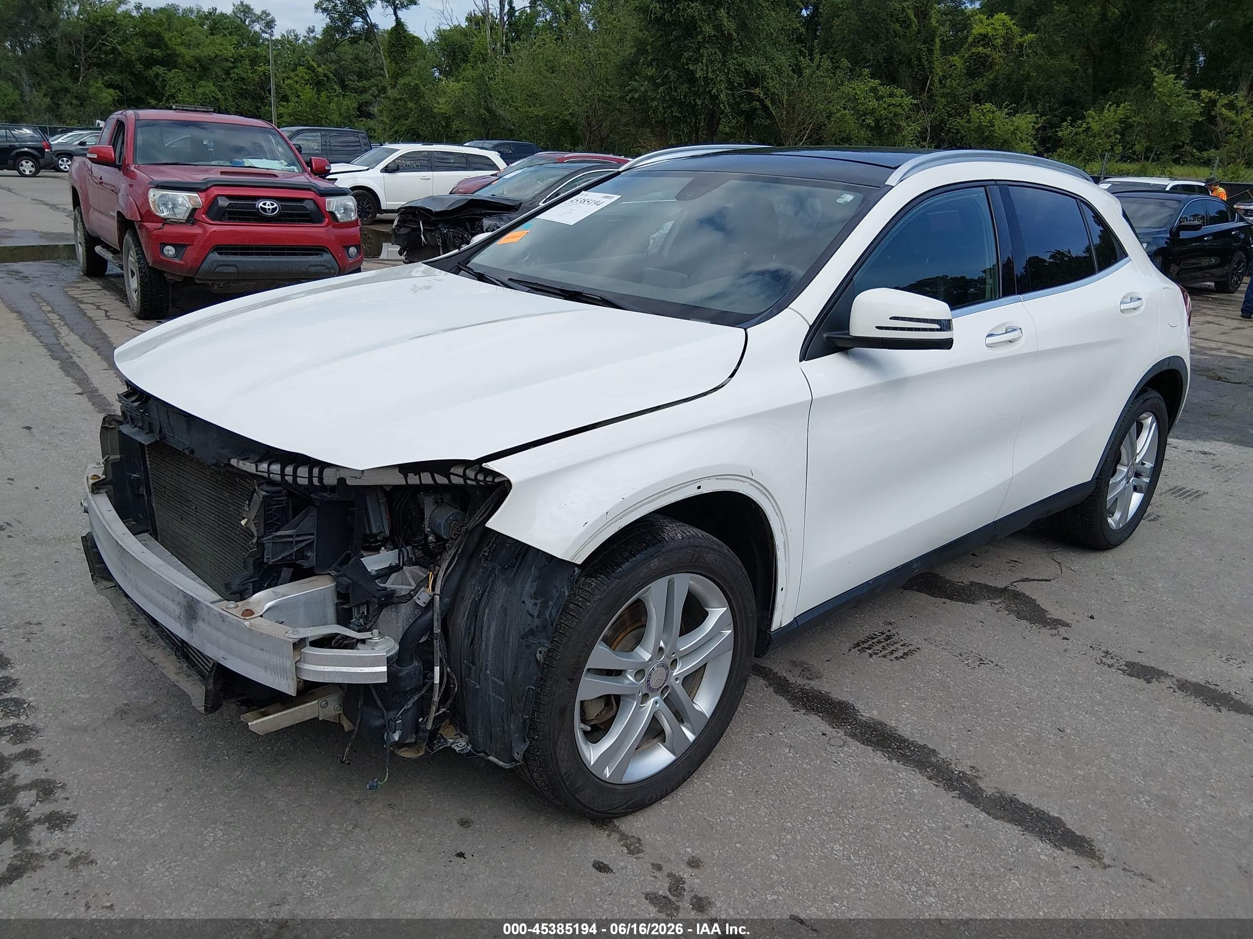 2015 Mercedes-benz Gla 250 4matic White vin: WDCTG4GB6FJ126304