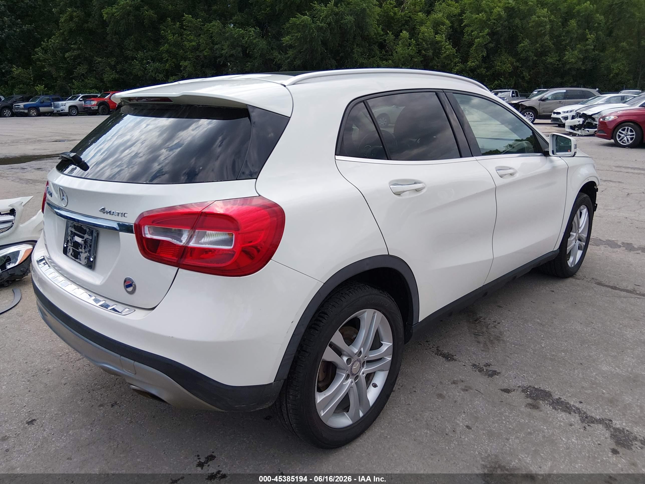 2015 Mercedes-benz Gla 250 4matic White vin: WDCTG4GB6FJ126304