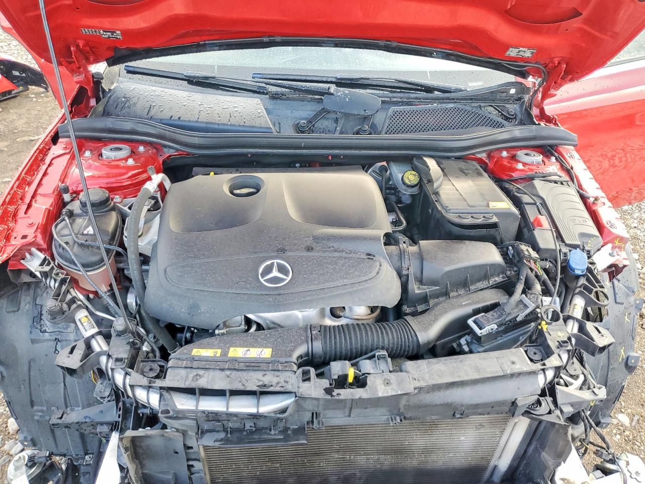 2015 Mercedes-benz Gla 250 4matic Красный vin: WDCTG4GB6FJ130918