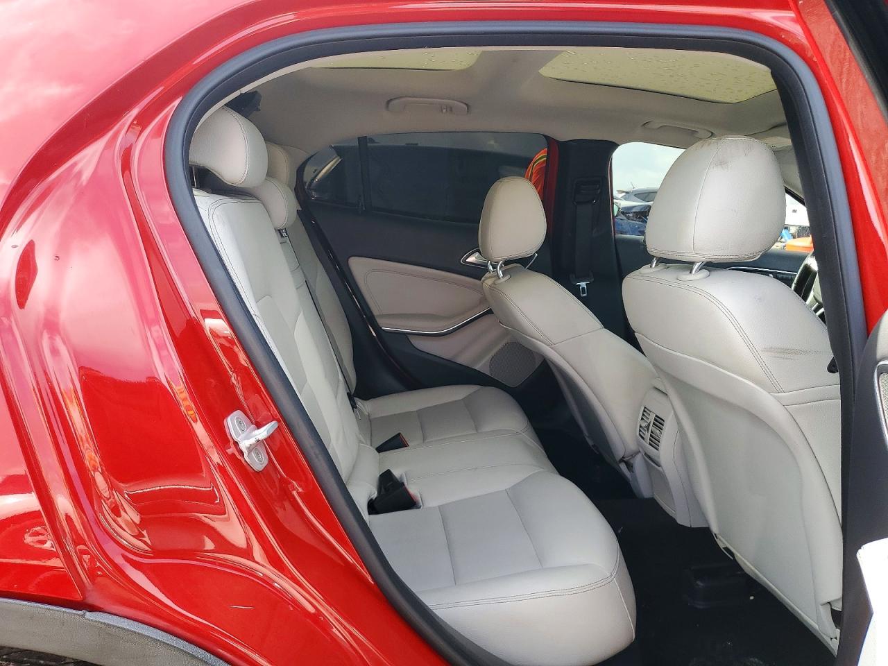 2015 Mercedes-benz Gla 250 4matic Красный vin: WDCTG4GB6FJ130918