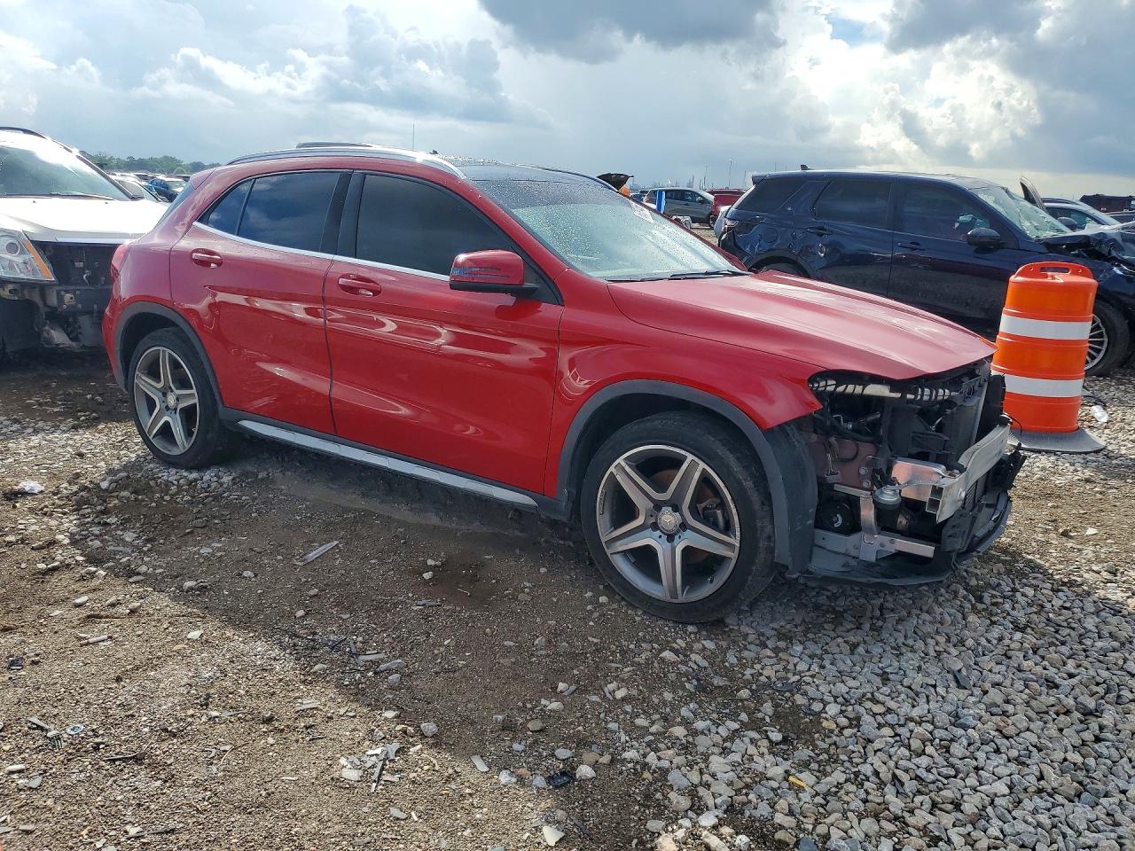 2015 Mercedes-benz Gla 250 4matic Красный vin: WDCTG4GB6FJ130918