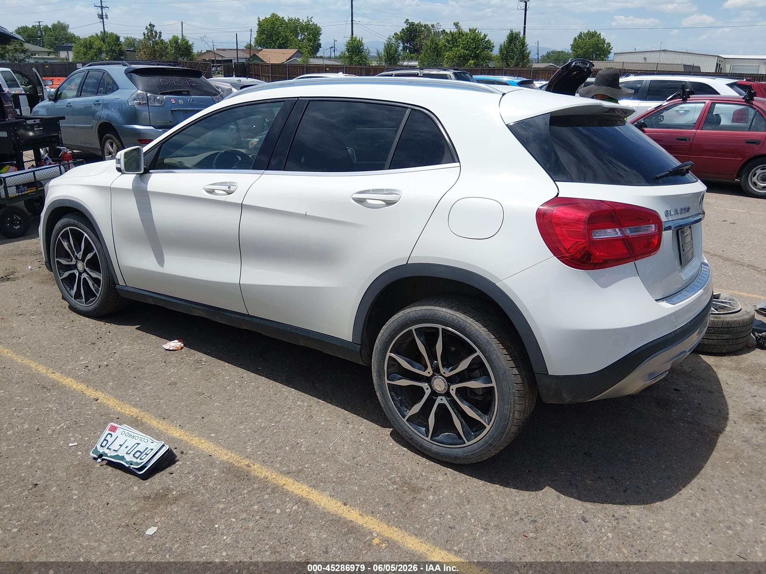 2015 Mercedes-benz Gla 250 4matic White vin: WDCTG4GB6FJ166141