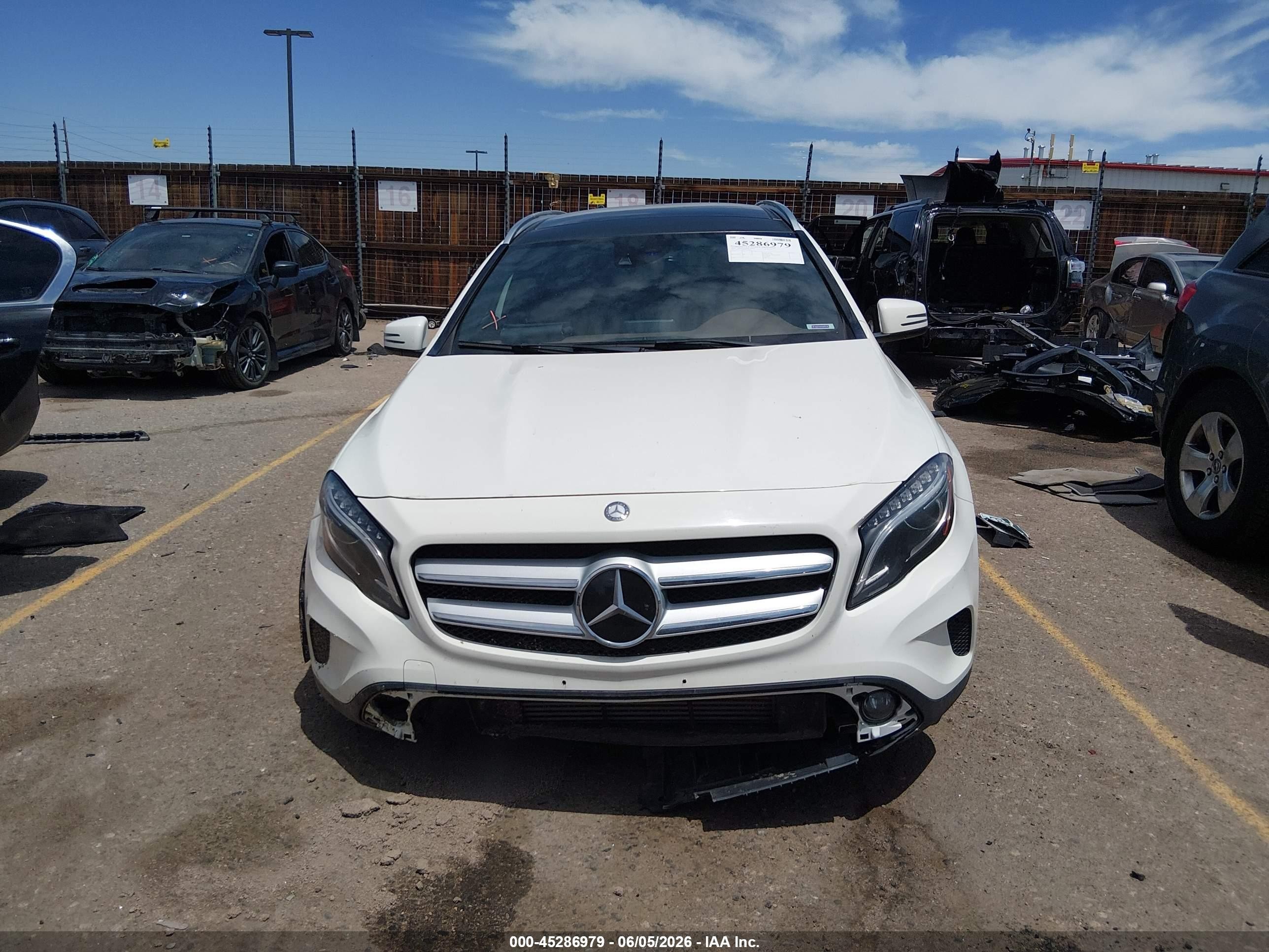 2015 Mercedes-benz Gla 250 4matic White vin: WDCTG4GB6FJ166141