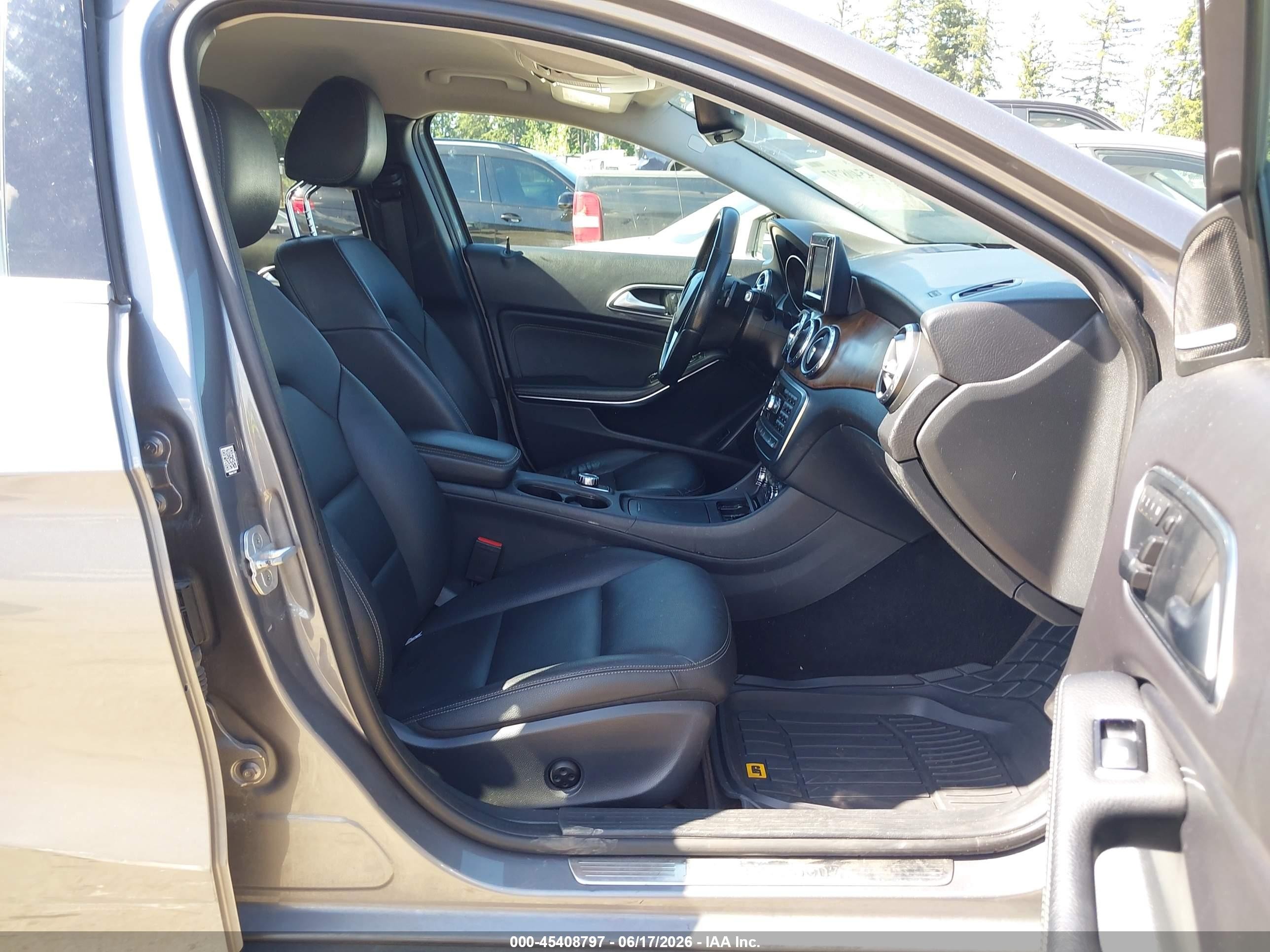 2015 Mercedes-benz Gla 250 4matic Gray vin: WDCTG4GB6FJ171789
