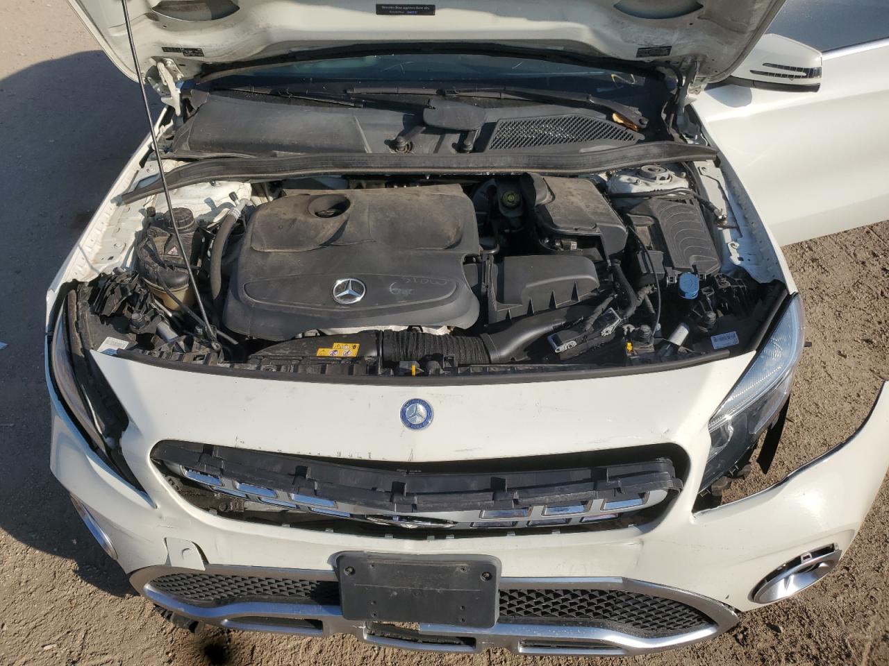 2018 Mercedes-benz Gla 250 4matic Белый vin: WDCTG4GB6JJ373119