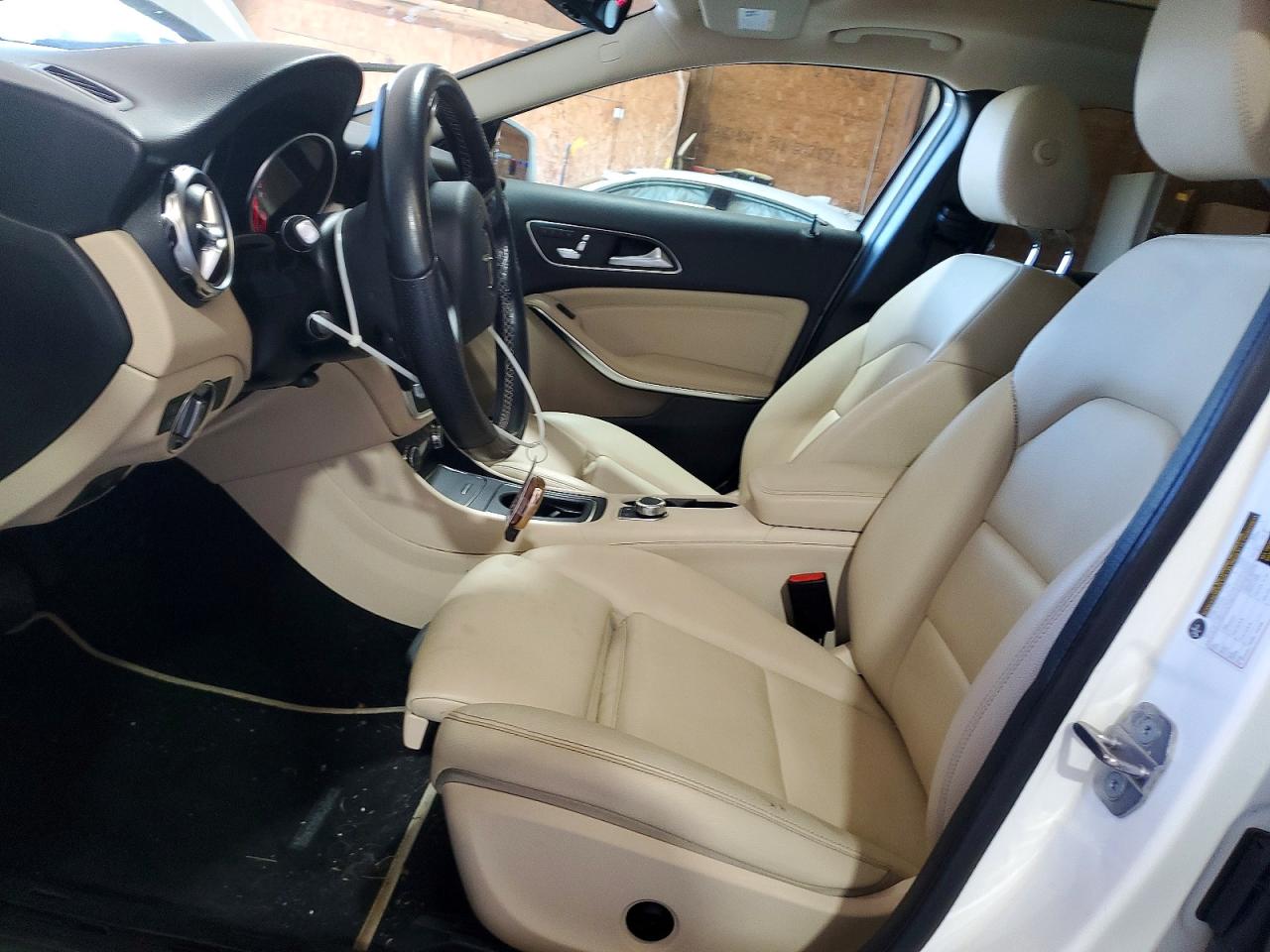 2019 Mercedes-benz Gla 250 4matic White vin: WDCTG4GB6KJ617904