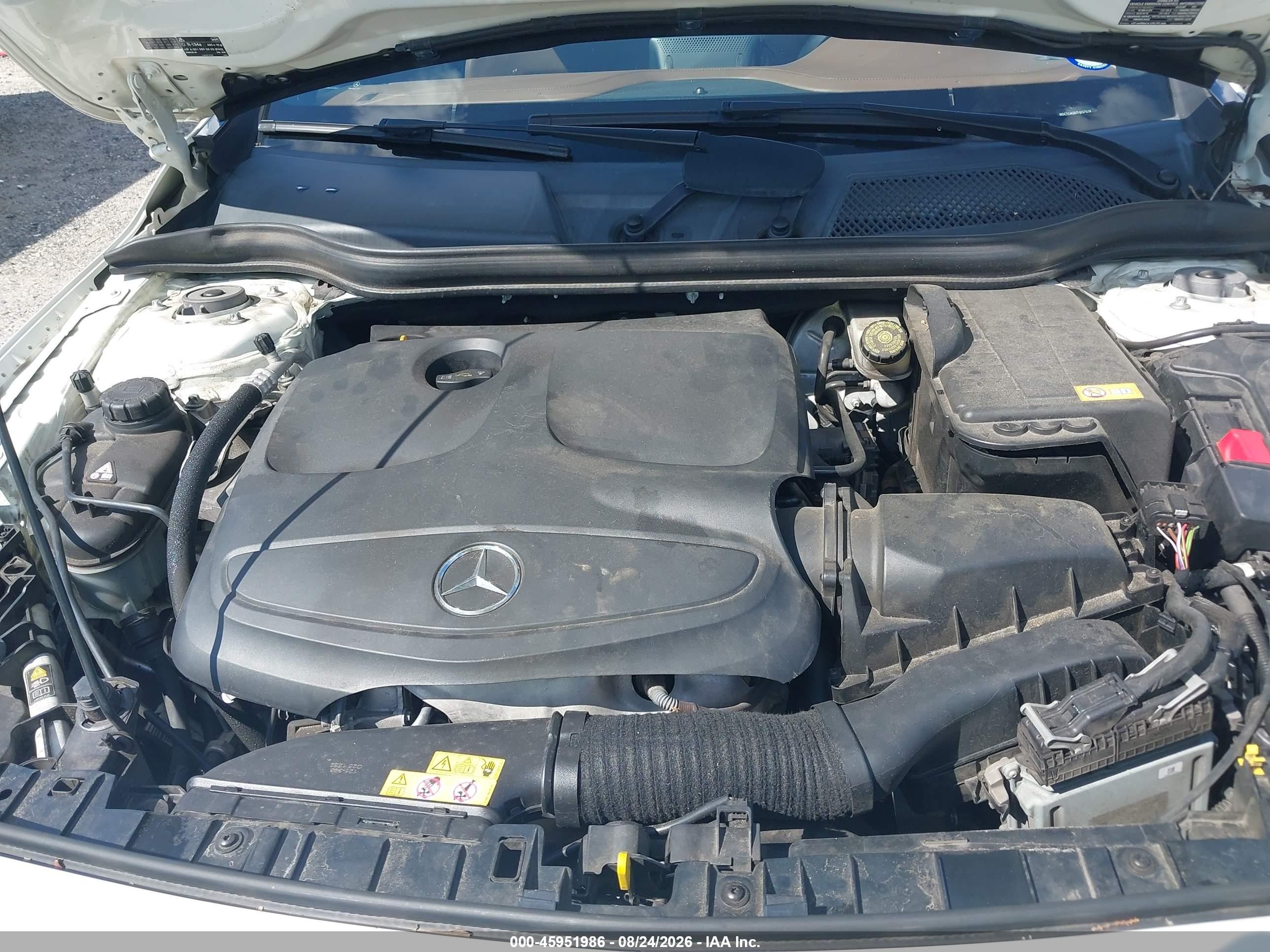2015 Mercedes-benz Gla 250 4matic White vin: WDCTG4GB7FJ037518
