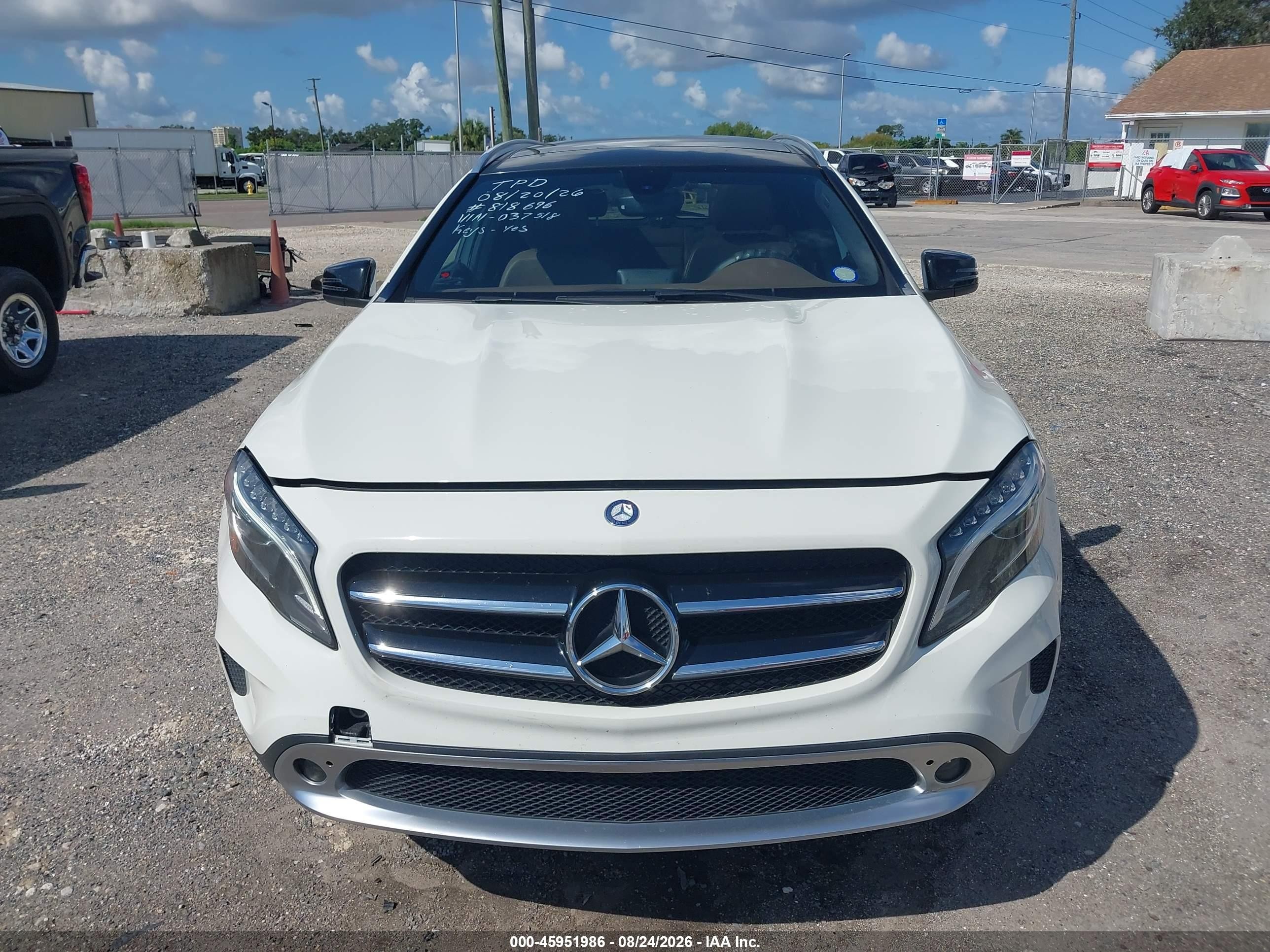 2015 Mercedes-benz Gla 250 4matic White vin: WDCTG4GB7FJ037518