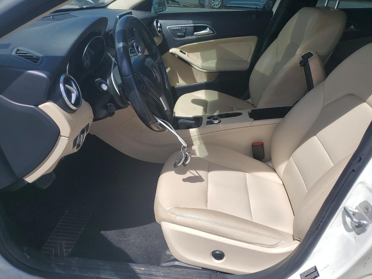 2015 Mercedes-benz Gla 250 4matic Белый vin: WDCTG4GB7FJ111147