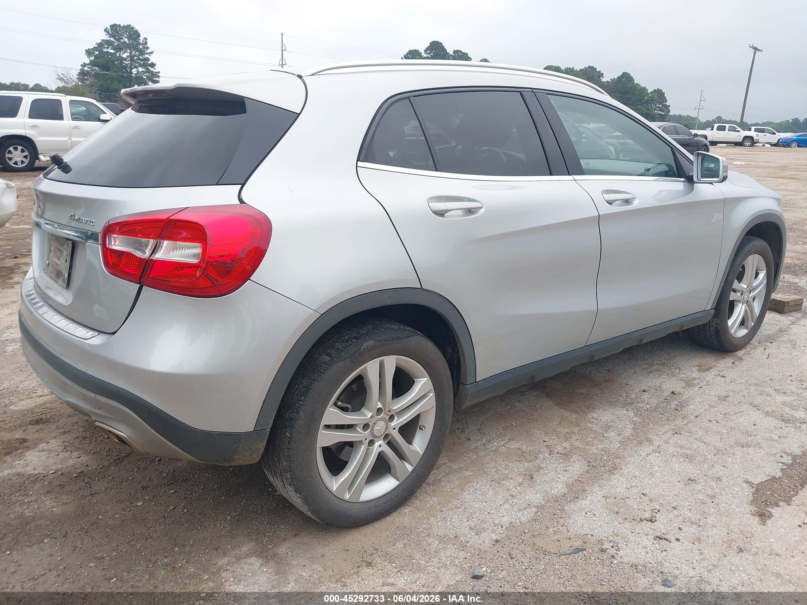 2015 Mercedes-benz Gla 250 4matic Серебряный vin: WDCTG4GB7FJ183210