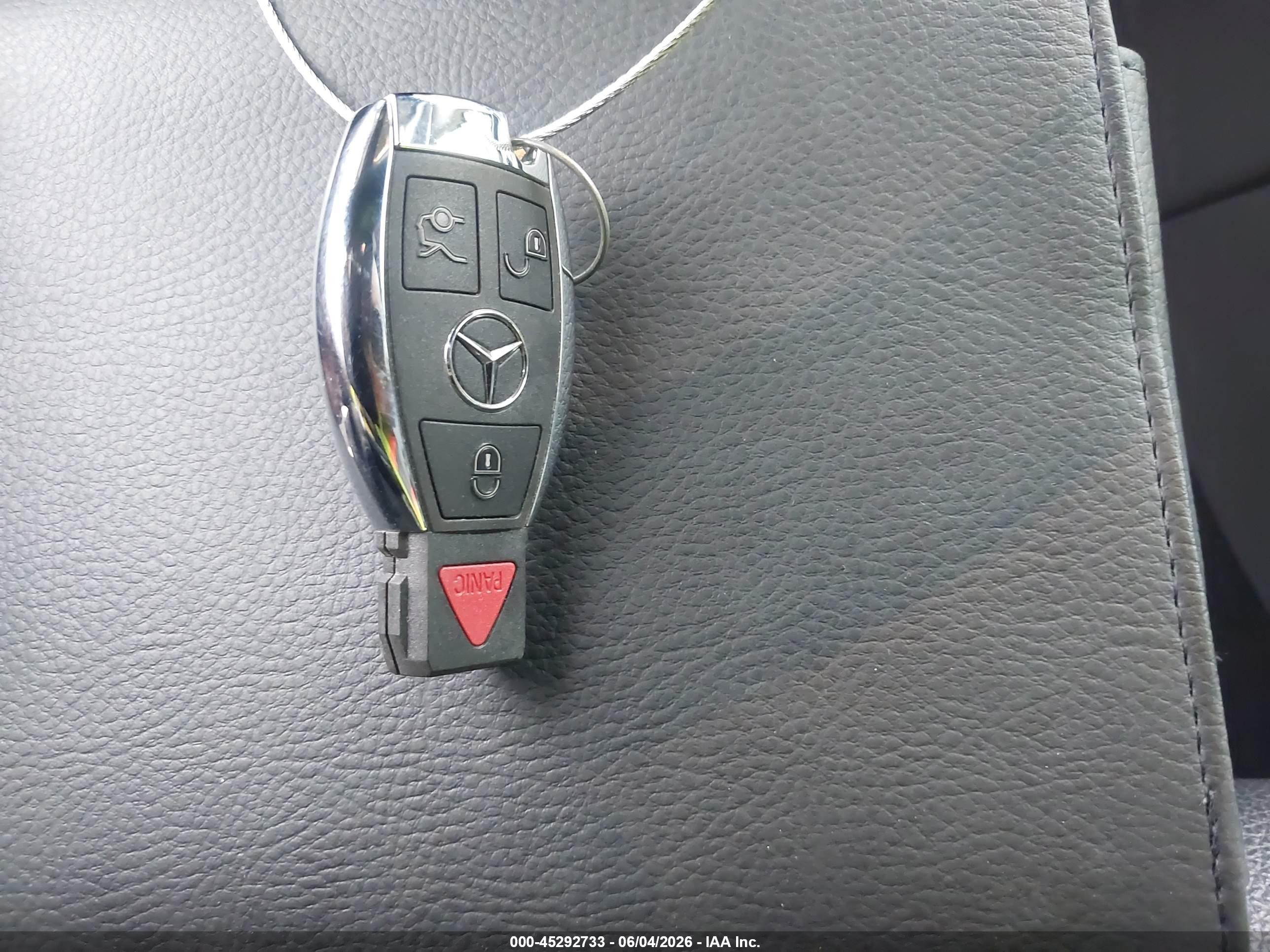 2015 Mercedes-benz Gla 250 4matic Серебряный vin: WDCTG4GB7FJ183210