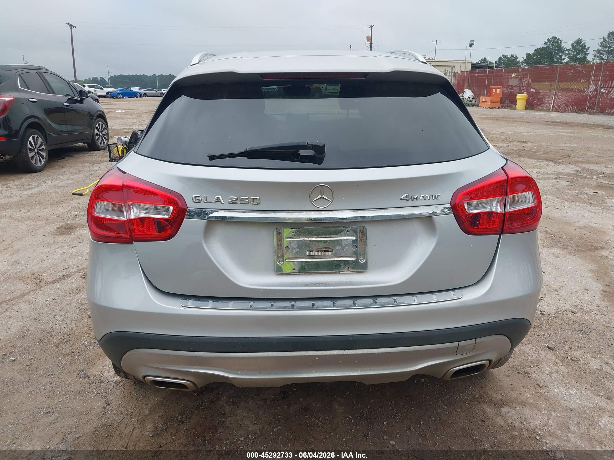 2015 Mercedes-benz Gla 250 4matic Серебряный vin: WDCTG4GB7FJ183210